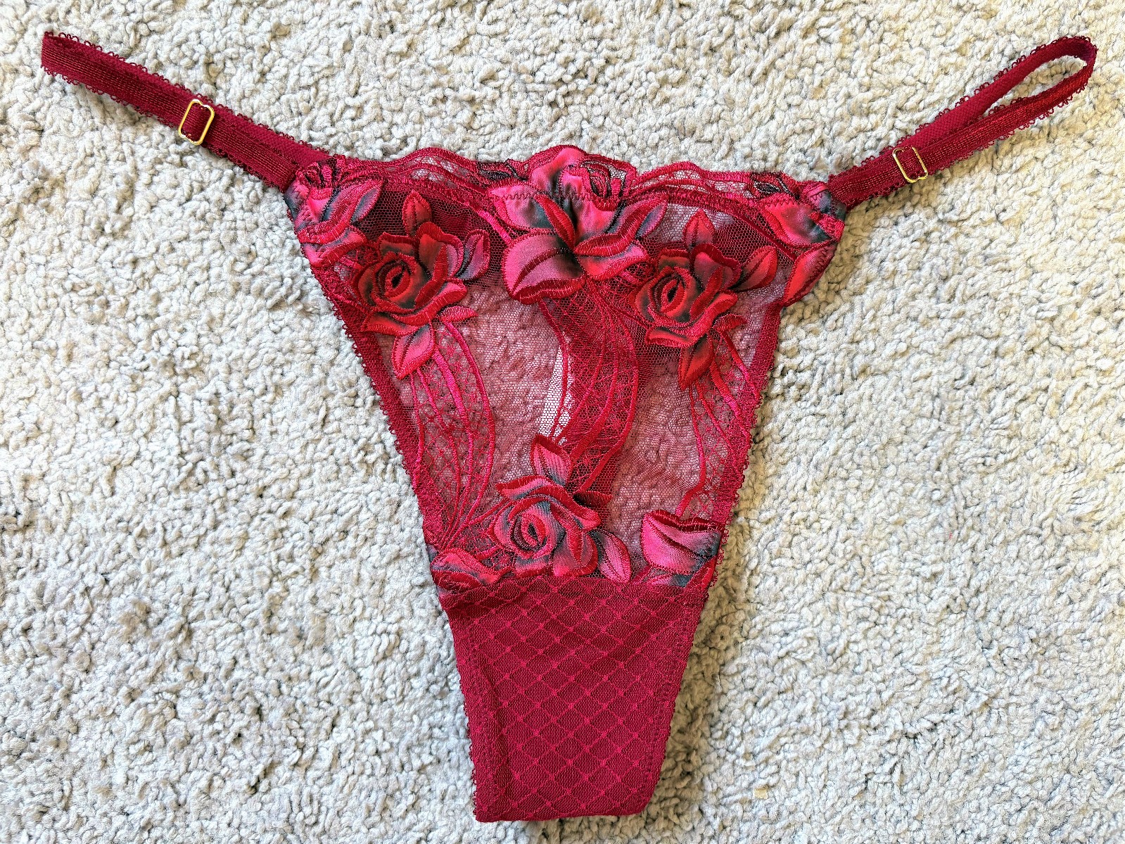 NWT VICTORIA’S SECRET SEXY ROSES EMBROIDERED FLORAL THONG ADJUSTABLE PANTY – XL