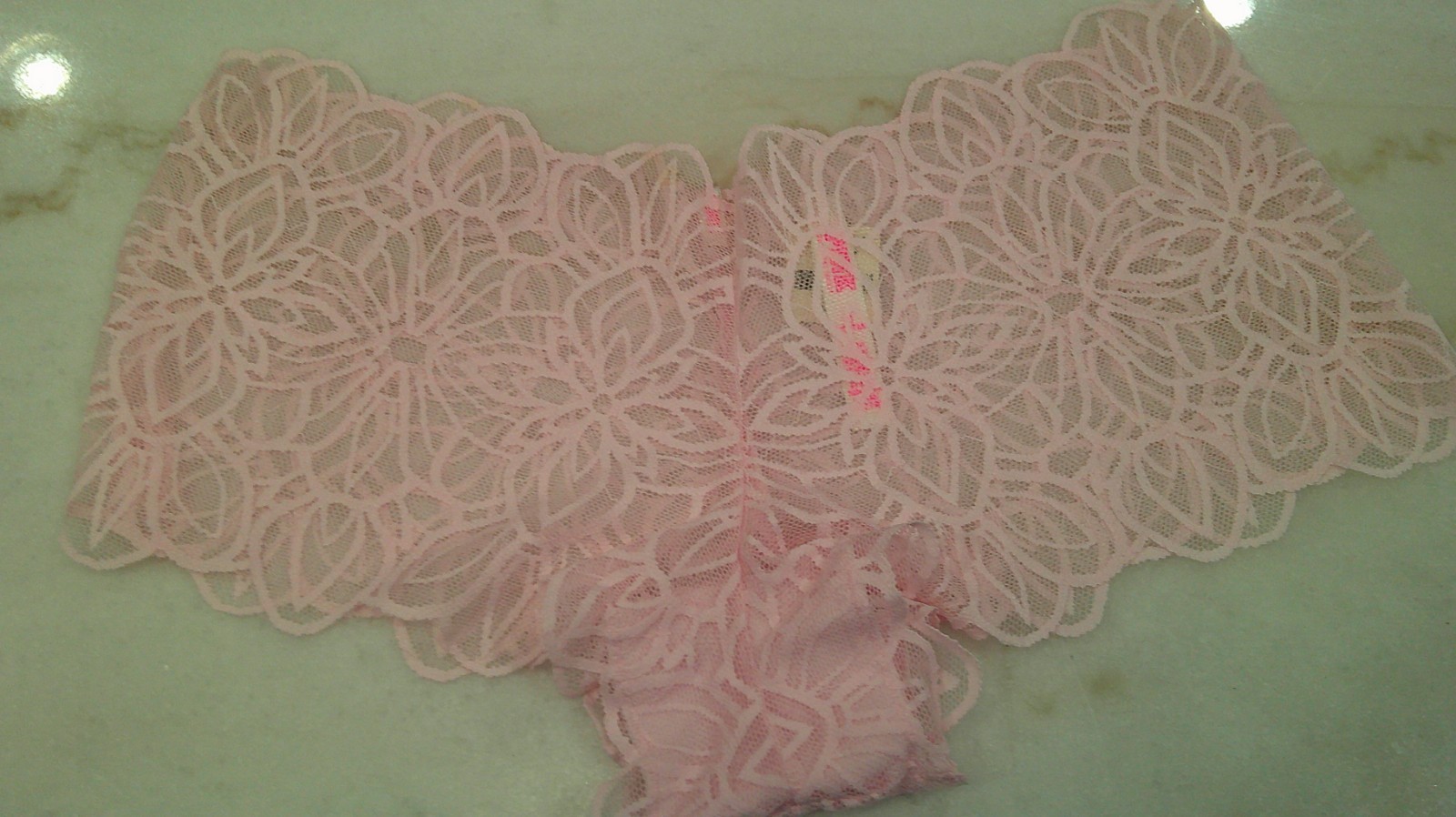 Victoria’s Secret PINK Low Rise Cheeky Boyshort ~ Size Medium ~ Light Pink