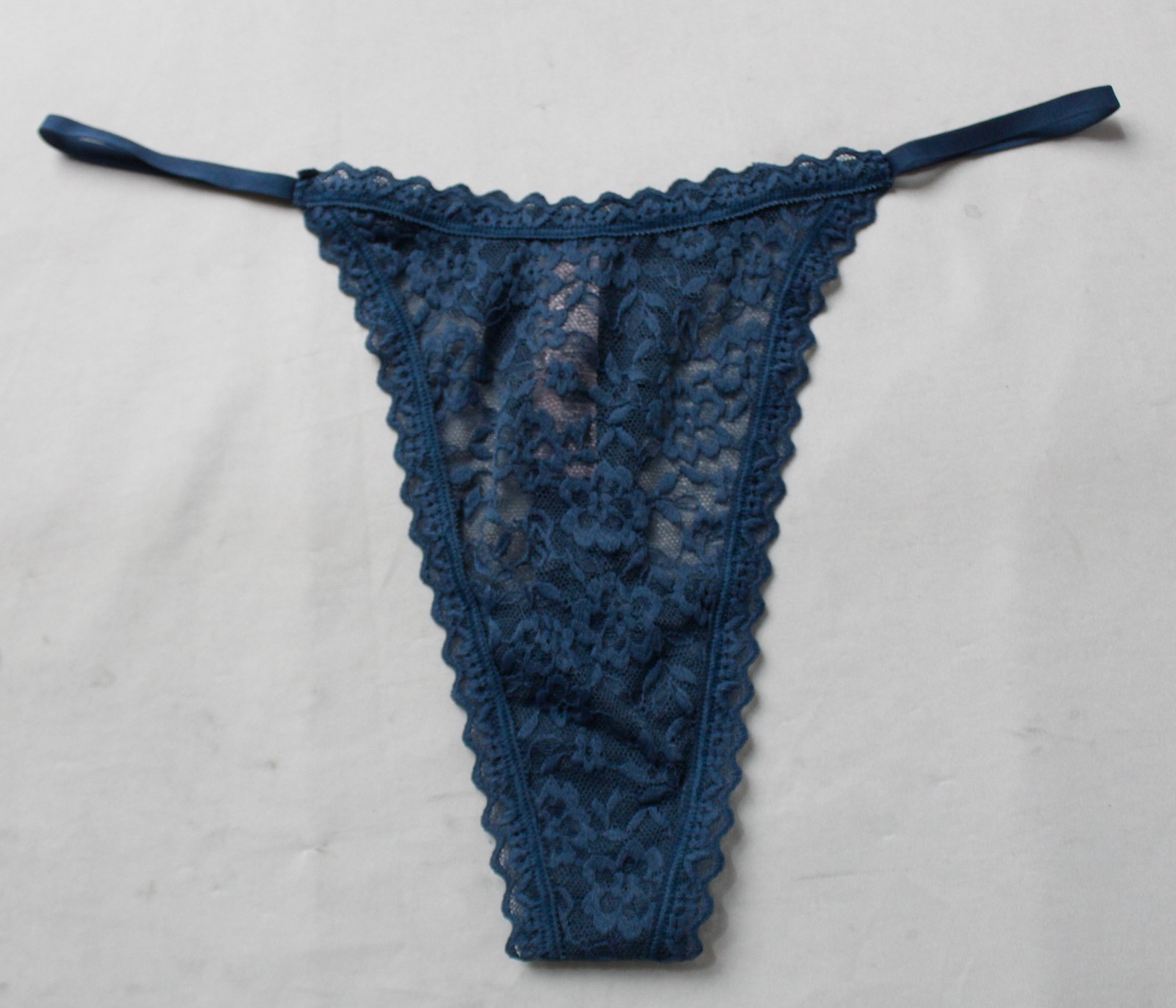 Victoria’s Secret Women’s The Lacie Lace String Thong Panties NN7 Blue XL NWT