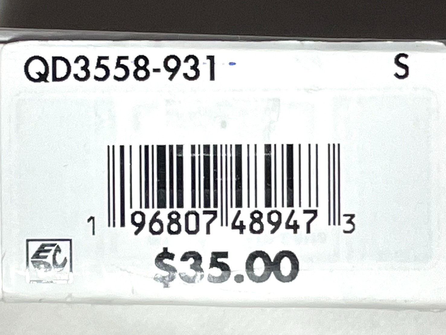 NWT 3-Pack Calvin Klein Women’s S Women’s Invisibles Thong Underwear QD3558