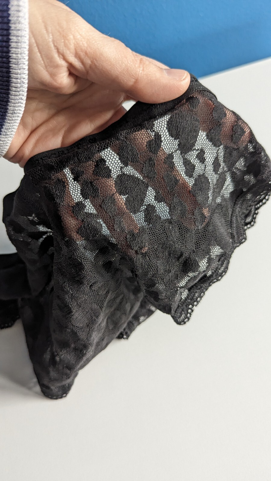 NWT VICTORIA’S SECRET SIZE S BLACK BIKINI HEART POLKA DOT MESH TANGA PANTY 2014