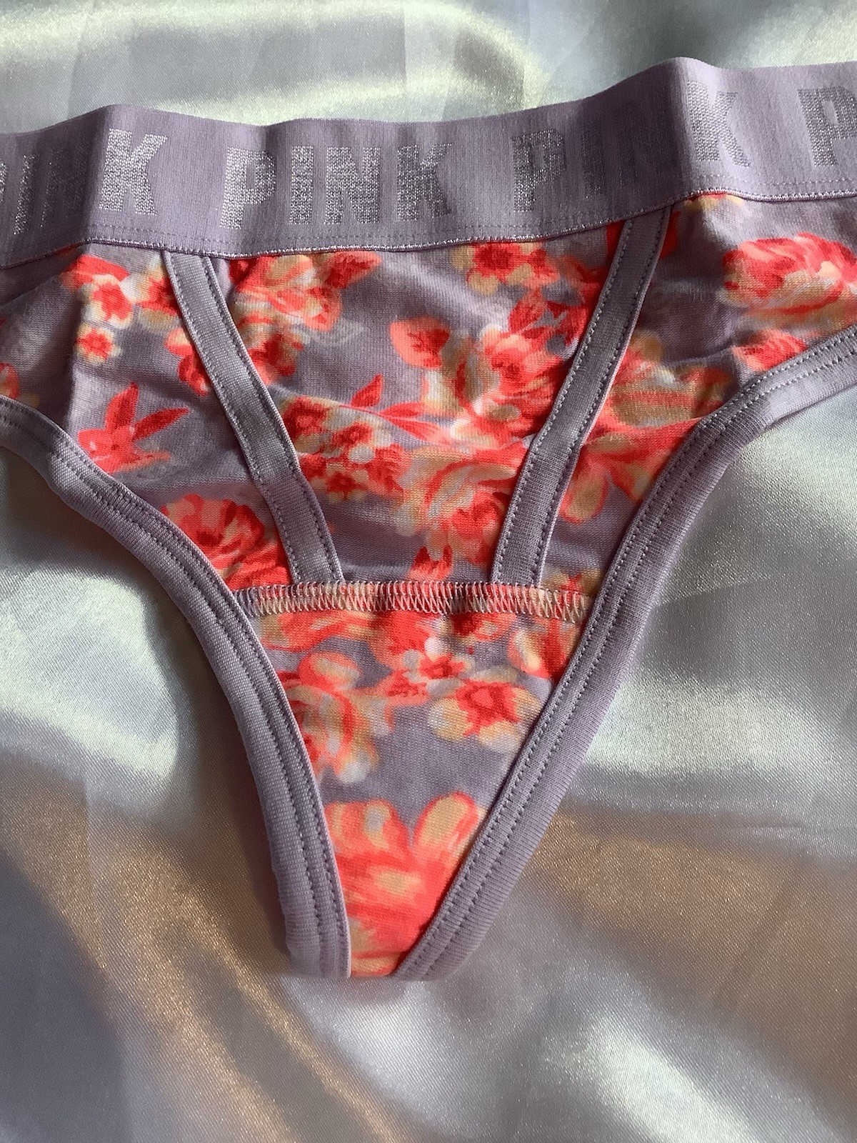 Victoria’s Secret PINK Women’s Thong Panties Purple Floral Boy Binding 1pk Large