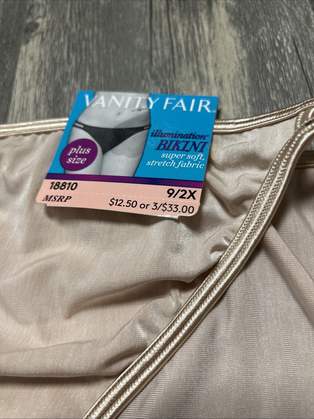 VANITY FAIR Bikini Panty ILLUMINATION 18810 Rose BEIGE Size 9 (2 XL)
