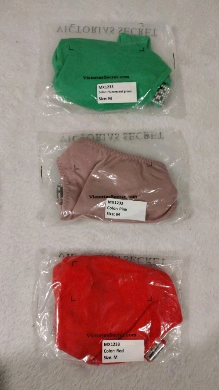 3-pack Victoria’s Secret Thong Size Medium Colors White / pink / Rose Red NWTs
