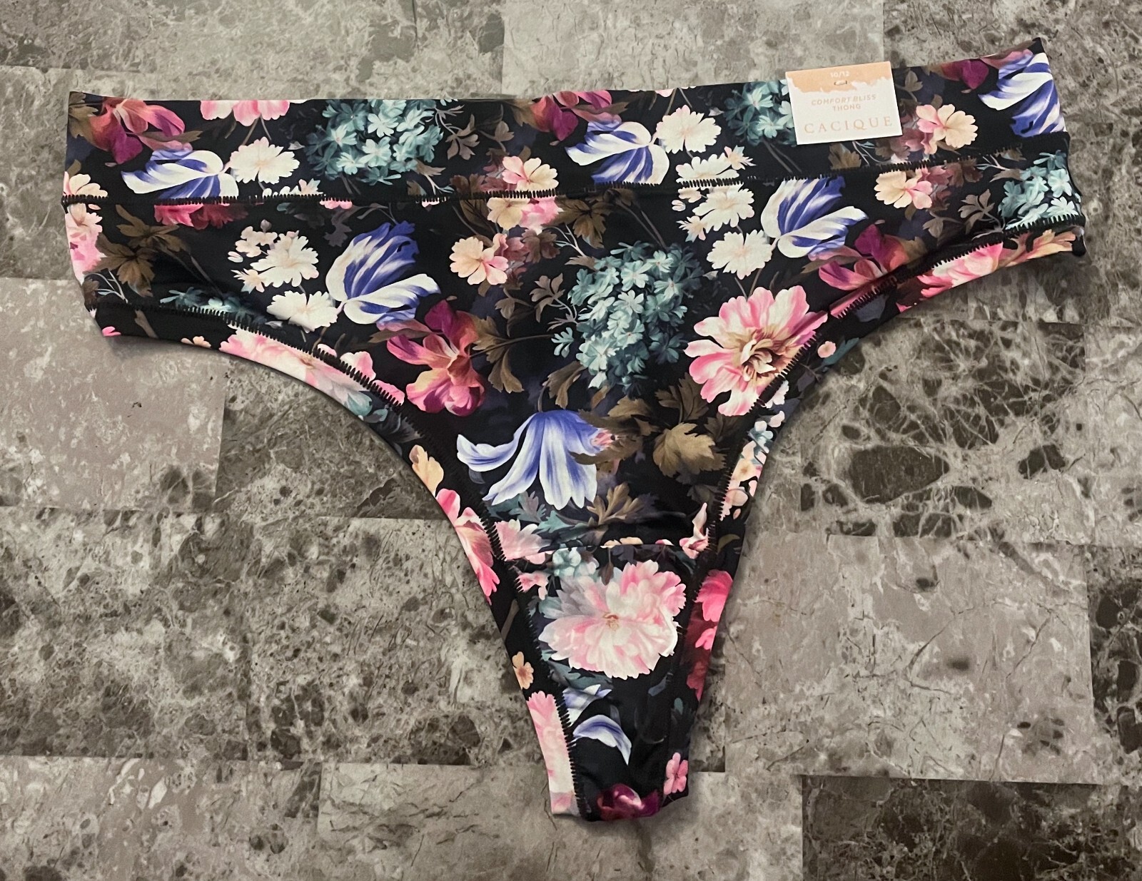 NWT CACIQUE LANE BRYANT 10/12 FLORAL SMOOTH NO SHOW COMFORT BLISS THONG PANTIES