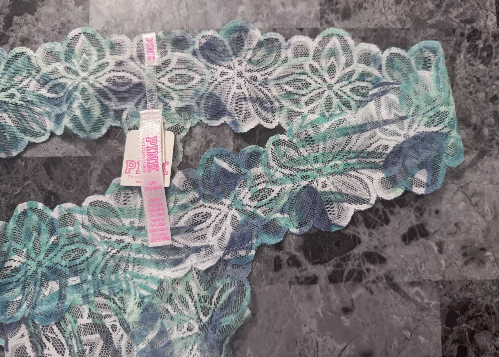 NWT VICTORIA’S SECRET PINK L BLUE GREEN PALM FERN FLORAL LACE RARE THONG PANTIES