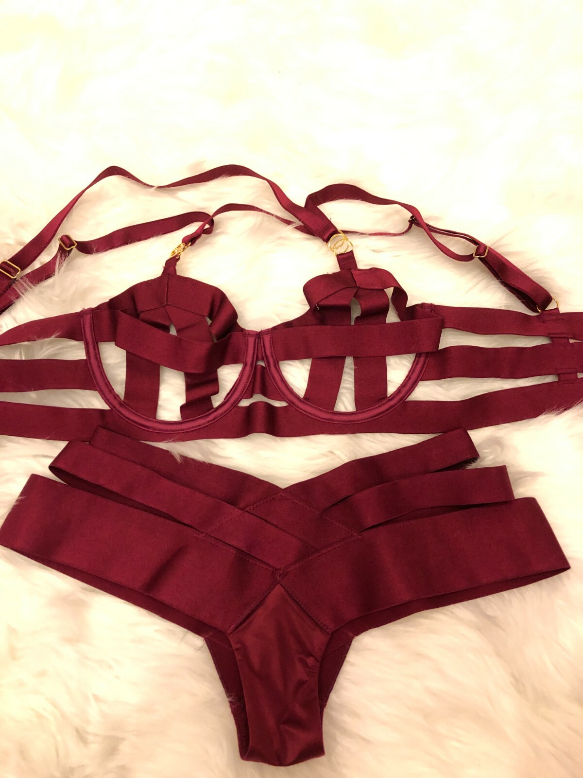 New Victoria’s Secret 2PC SET Luxe Lingerie Banded Stappy Demi Bra 32C XSMALL