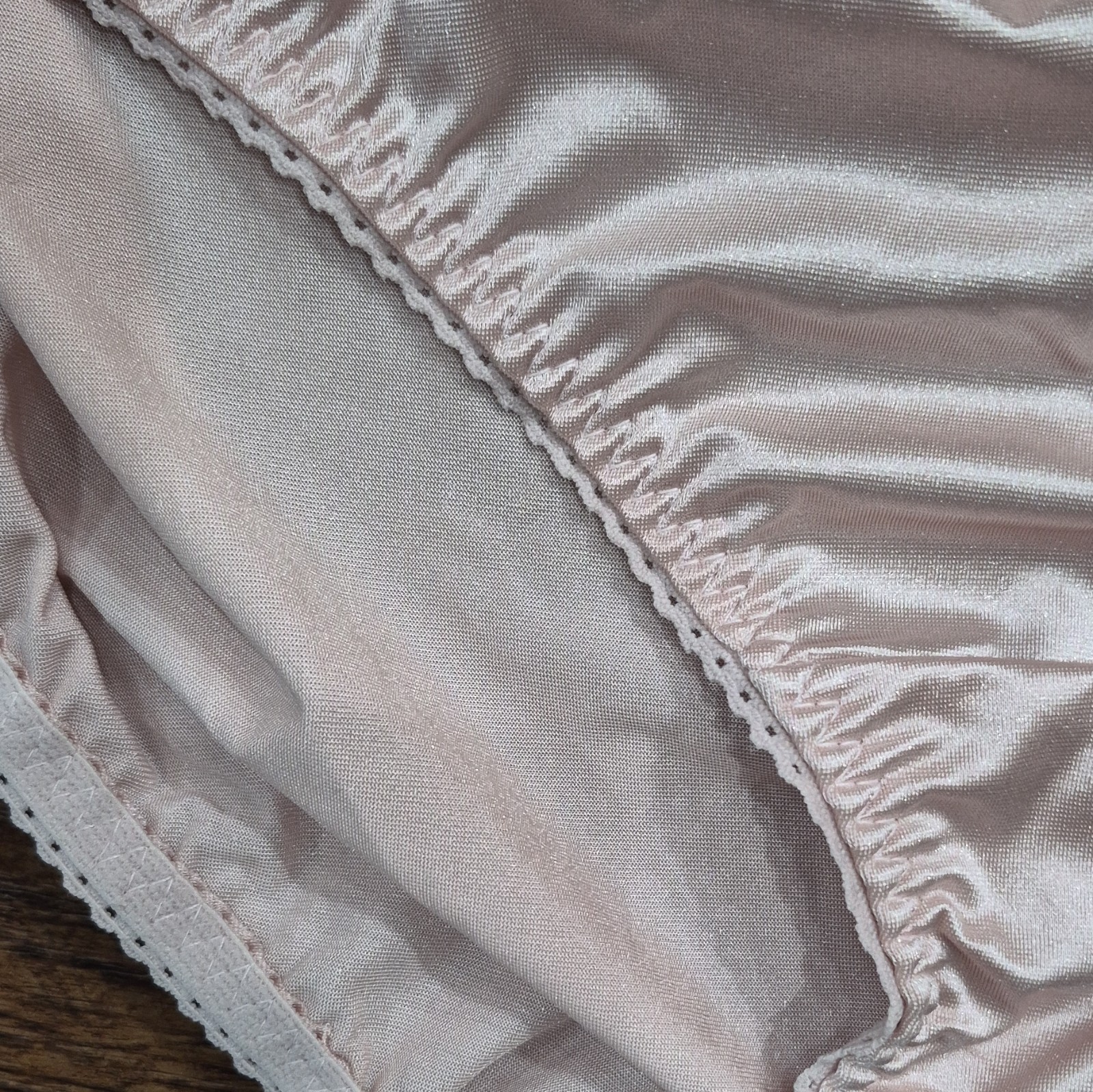 New Vanity Fair Light Control Brief Granny Panties 5XL 3 Pack Lace Trim