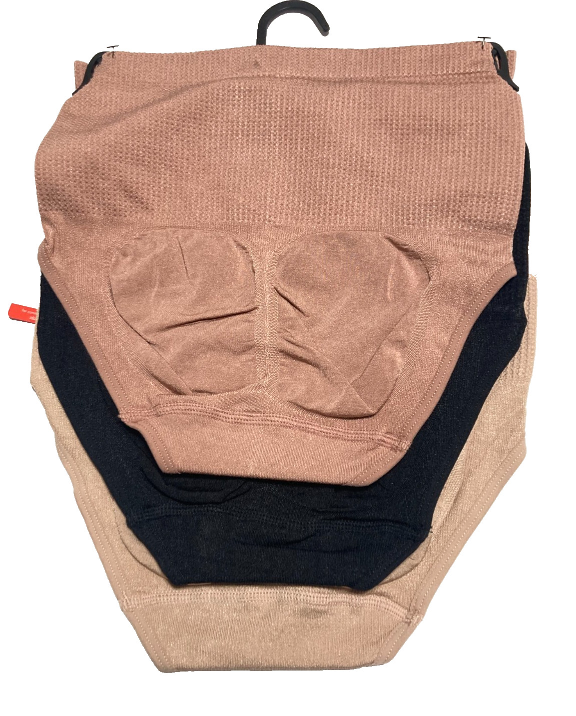 NEW-Skinnygirl size S–pack of 3-shaping seamless briefs-tames your tummy