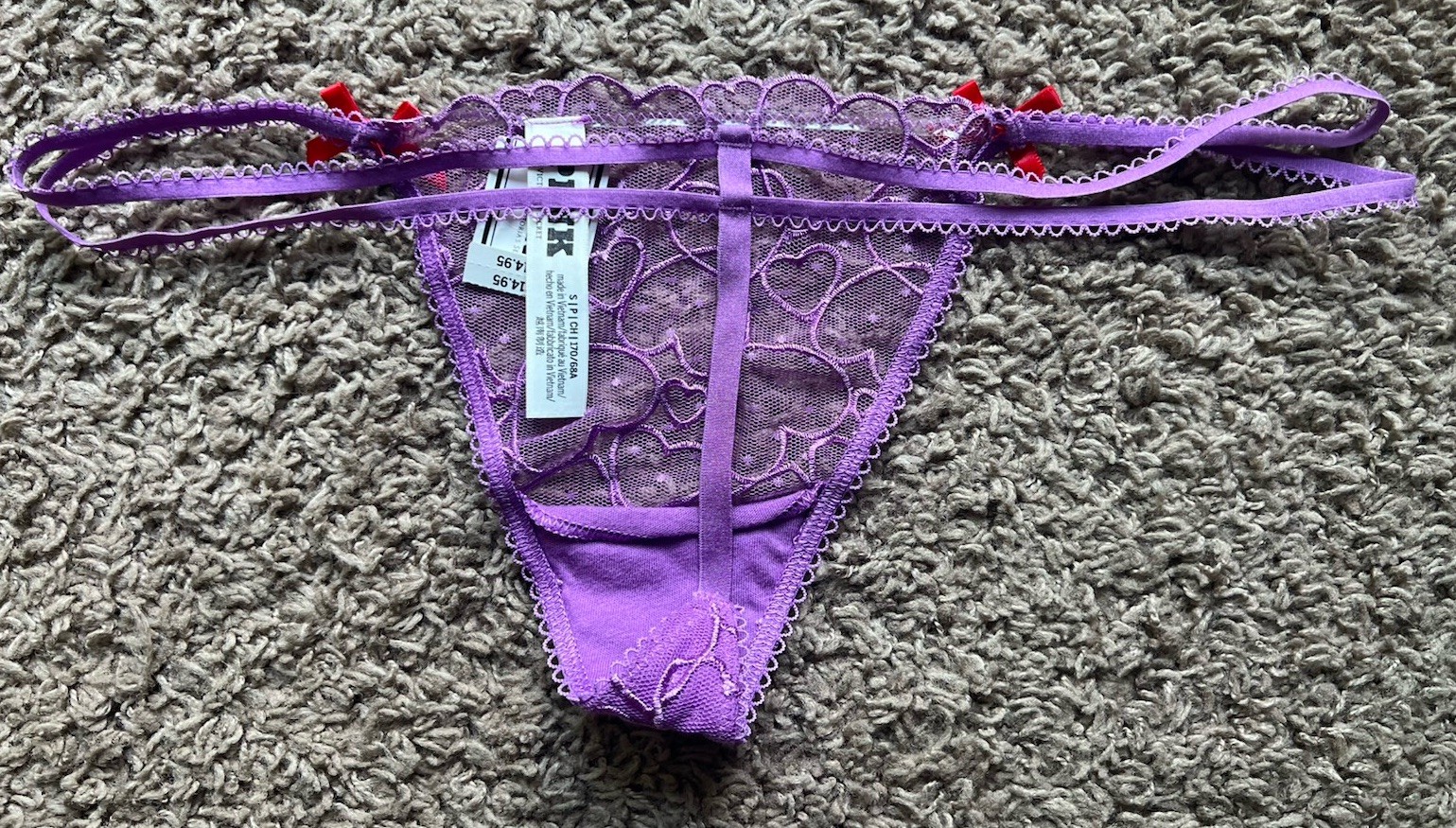 NWT Victoria’s Secret PINK Wink V-String Thong Panty Purple Heart Lace Red Bow S