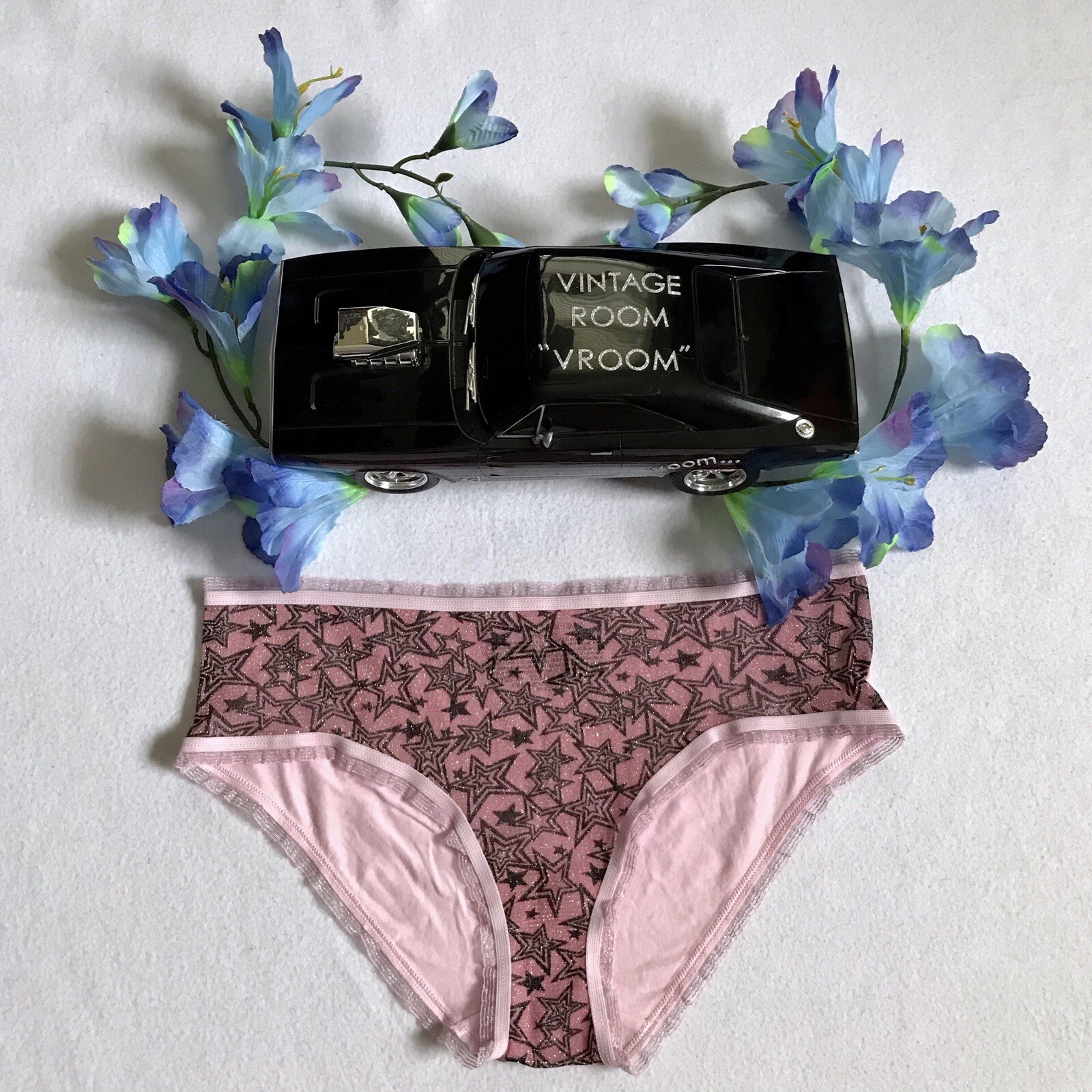 Victoria’s Secret NWT Hiphugger Panty Women L *Please See Description*