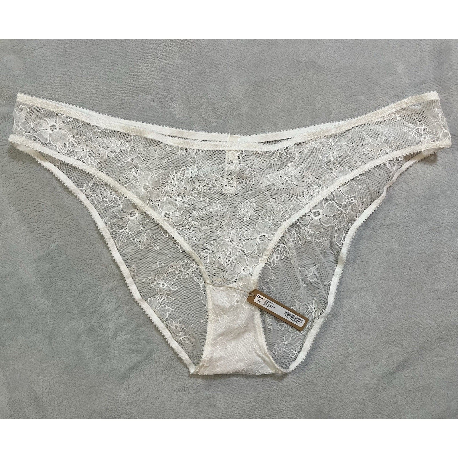 Skims 4X Ultra Fine Floral Lace Bikini Panties in Marble Delicate NEW with tags