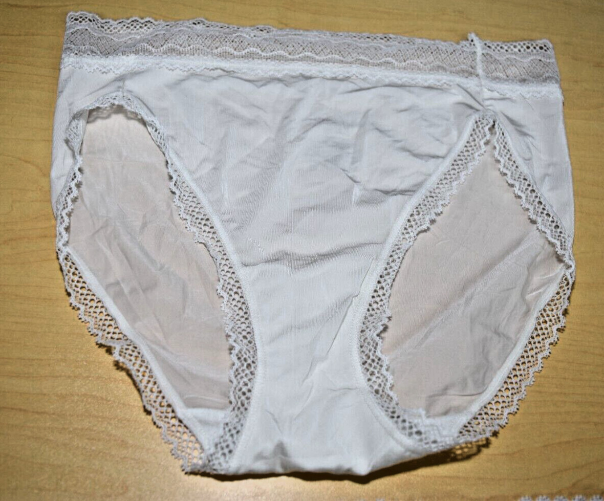 2 White Flattering Lace Hi Cut Panty No pinch No Show 13280 M Medium Lot