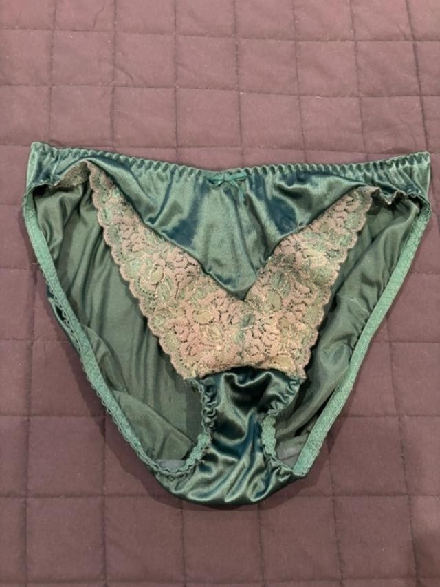 Vintage Maidenform Rendezvous Satin Panty Large Green