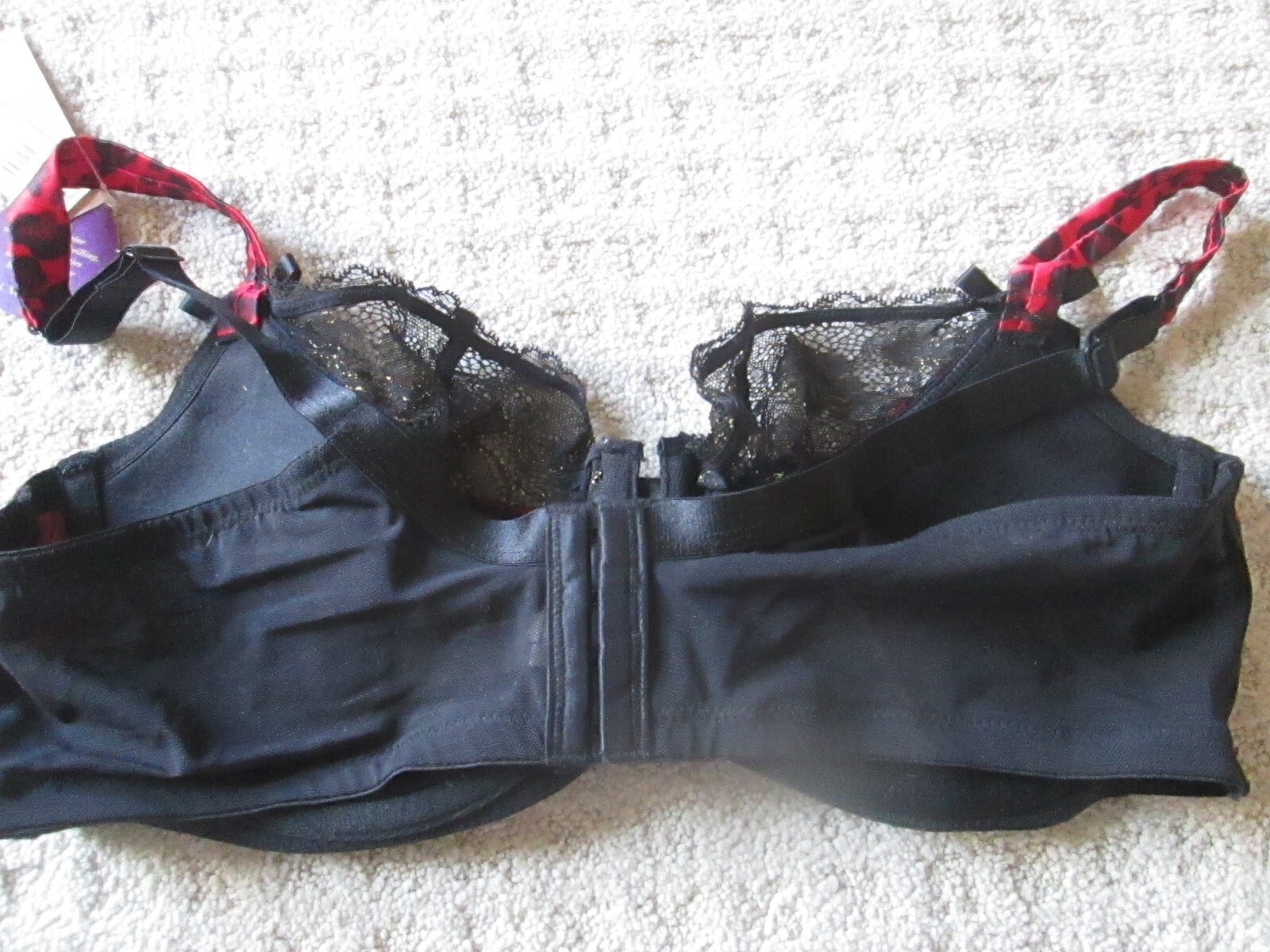NWT We’ve Got You Covered Full Coverage Red Animal Print /Lace Cacique Bra 42DD