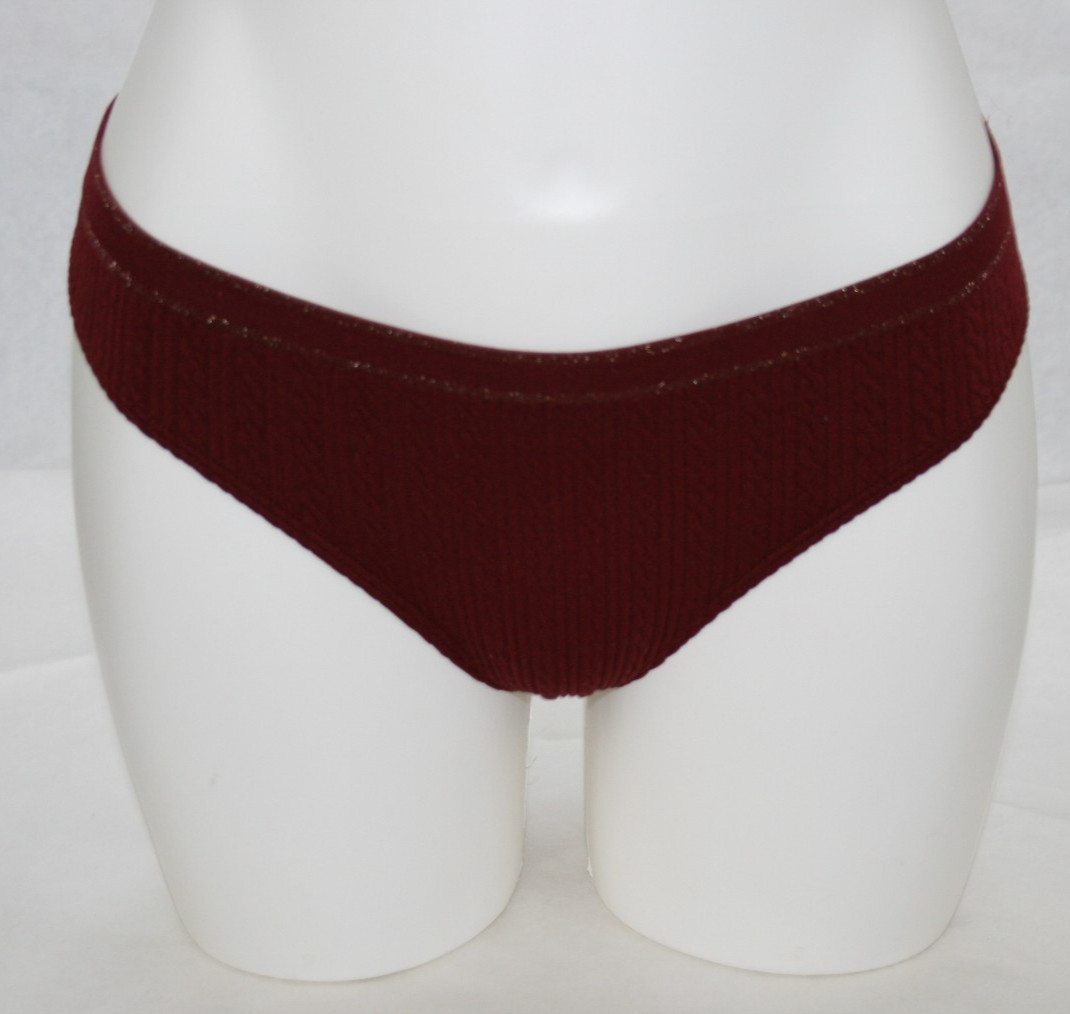 Victoria’s Secret Seamless Cable Knit Thong Panty Sangria Red Low Rise Sz M NEW