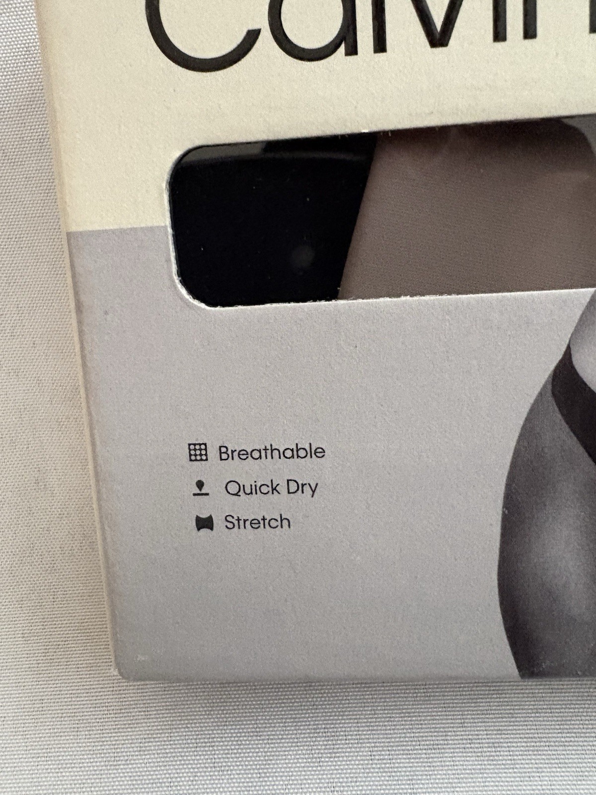 NEW Calvin Klein Invisible Thong Microfiber Stretch 3 Pack Size Medium QD3558