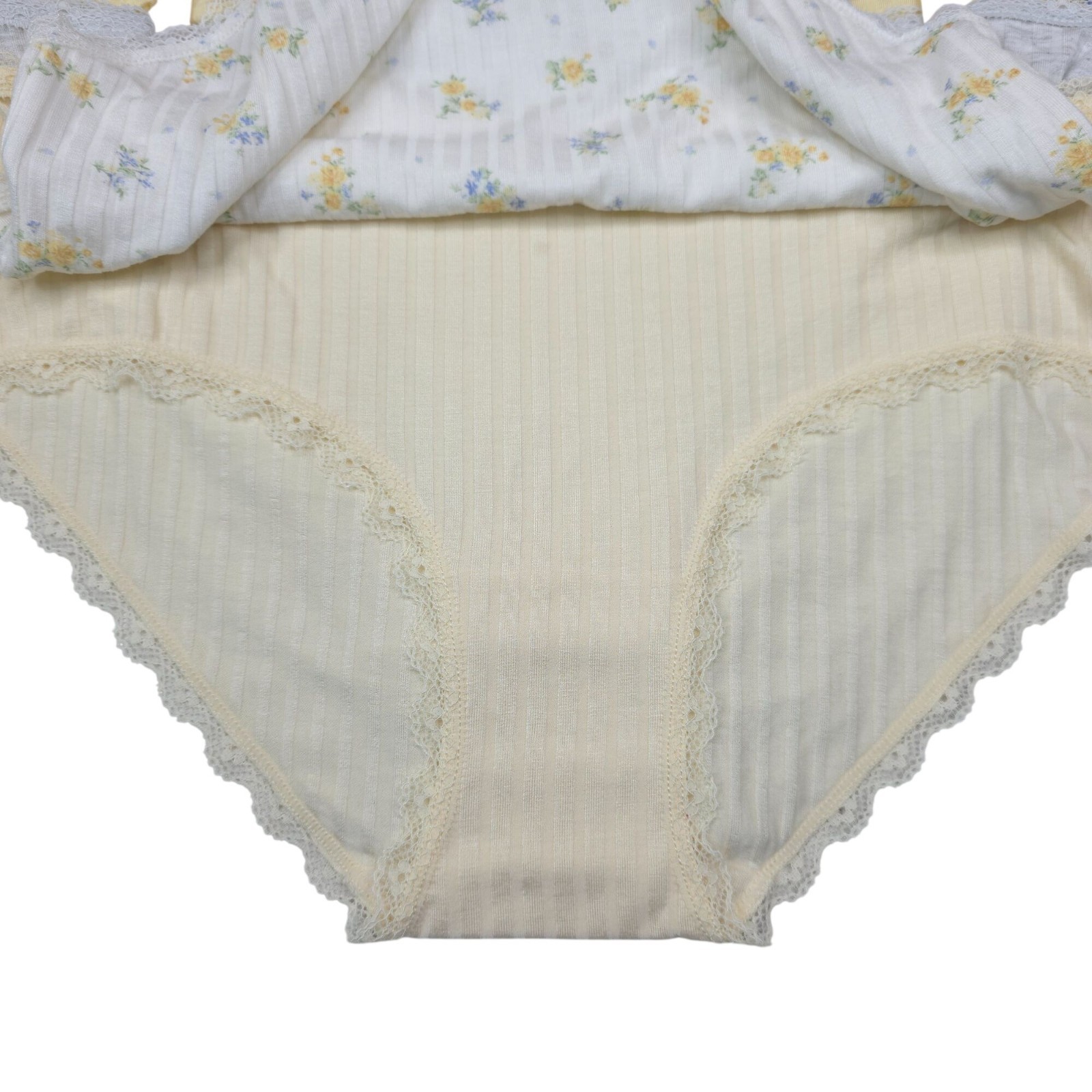 Laura Ashley Womens Super Soft 5-Pack Lace Trim Panties Bikini Briefs Medium