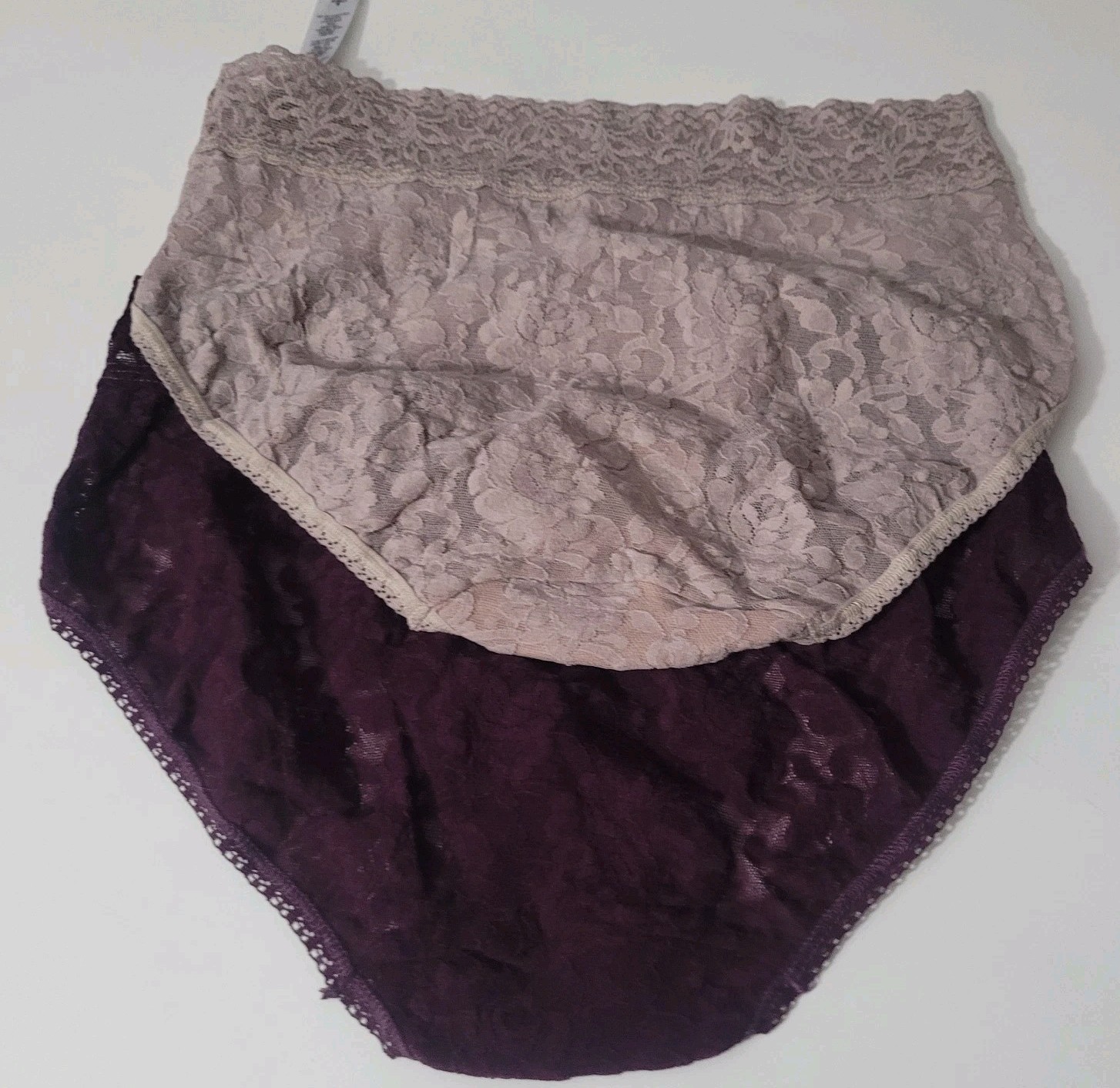 HANKY PANKY FRENCH BRIEFS SET OF 2 ASSORTED COLORS SIZE S.