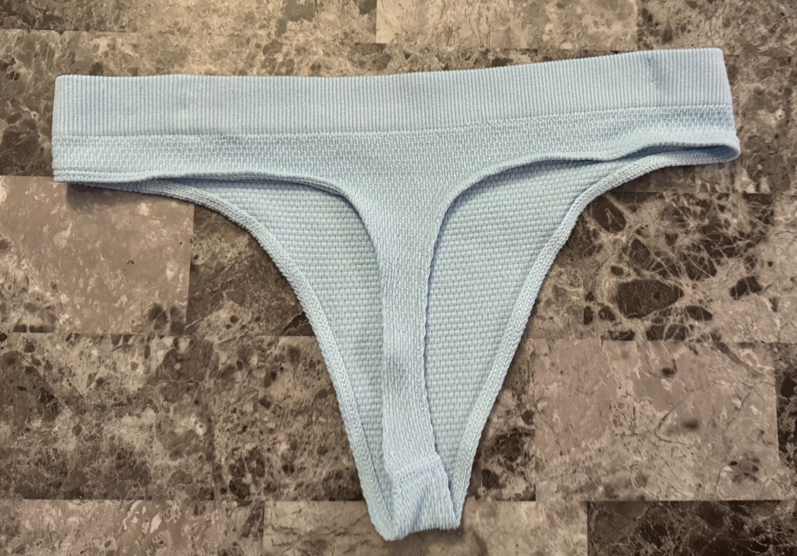 NWOT STEVE MADDEN LARGE BLUE WAFFLE SEAMLESS LOGO THONG PANTIES