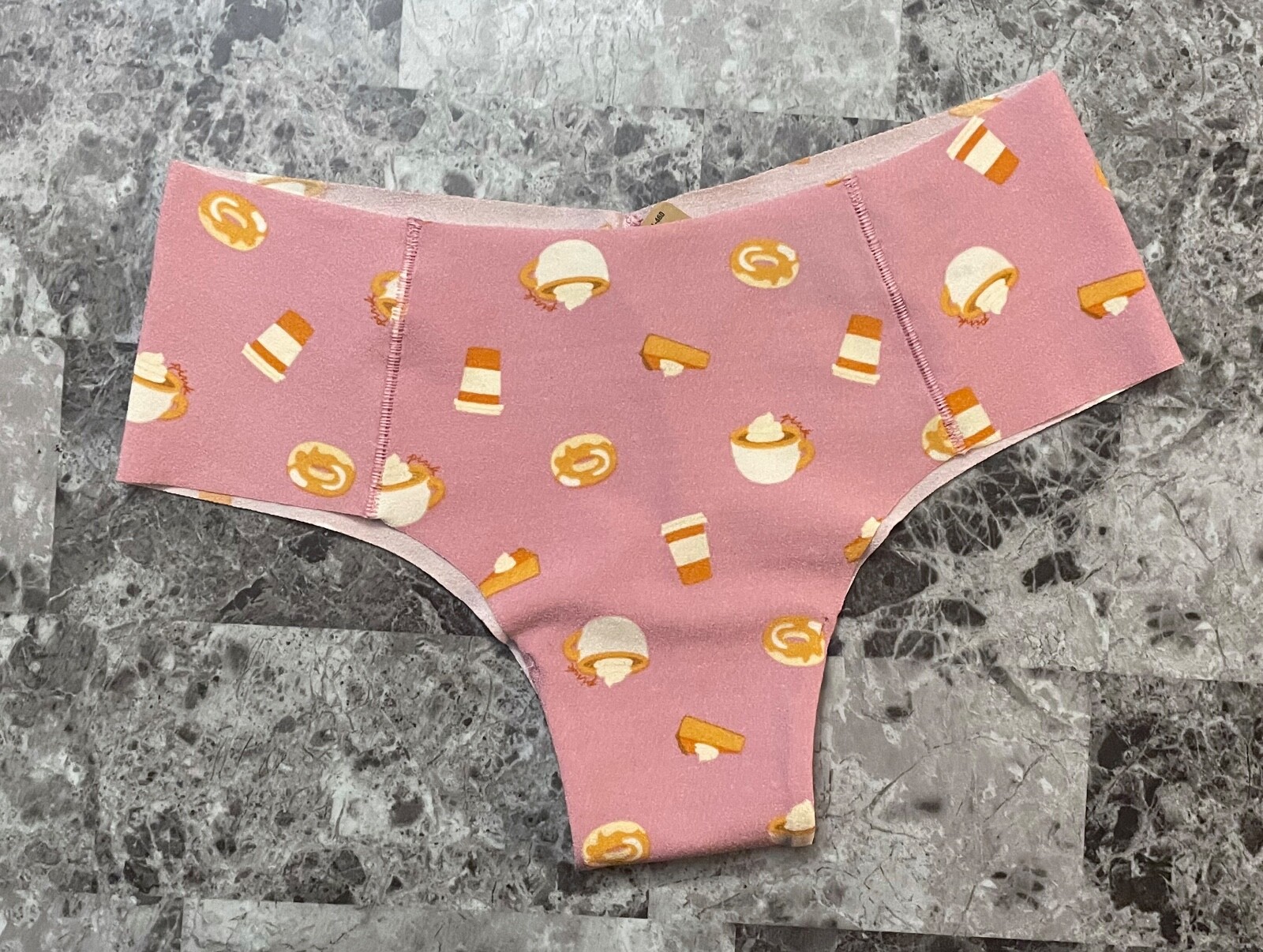 NWT VICTORIA’S SECRET PINK PUMPKIN SPICE DONUT COFFEE PIE NO SHOW CHEEKY PANTIES
