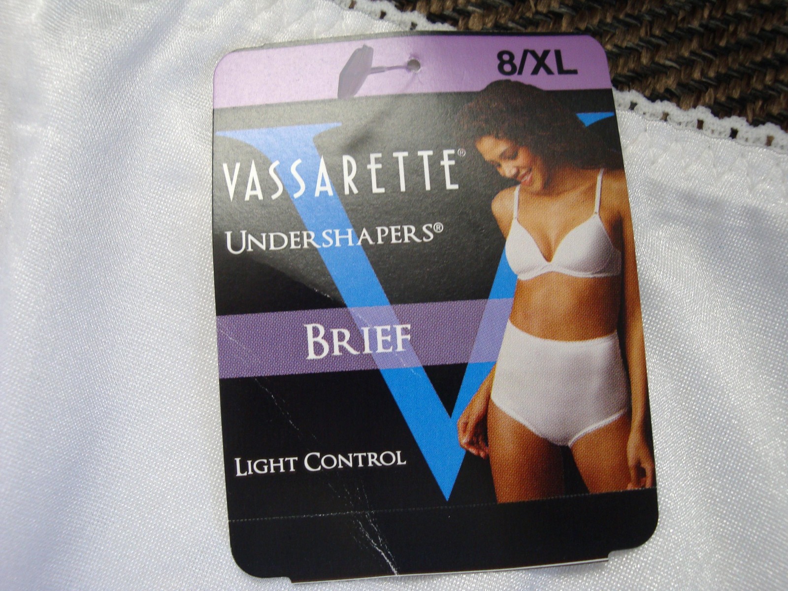 NWT Vassarette 8 XL Undershapers Brief Light Control White Satin Shaper Panty