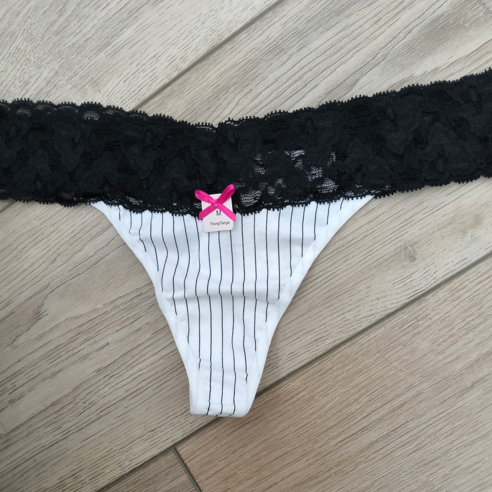 BNWT Vintage La Senza Black & White Stripe Lace Trim Thong Size Medium 8-10