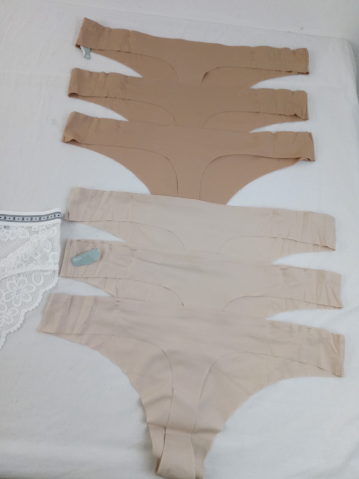 M&S Women’s 10pcs Underwear Size UK 20 Thongs Briefs Lace Seamless Beige White