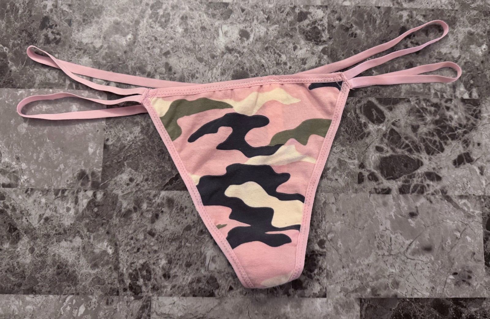 VICTORIA’S SECRET PINK L CAMOUFLAGE CAMO DOUBLE STRAPPY RARE V STRING PANTIES