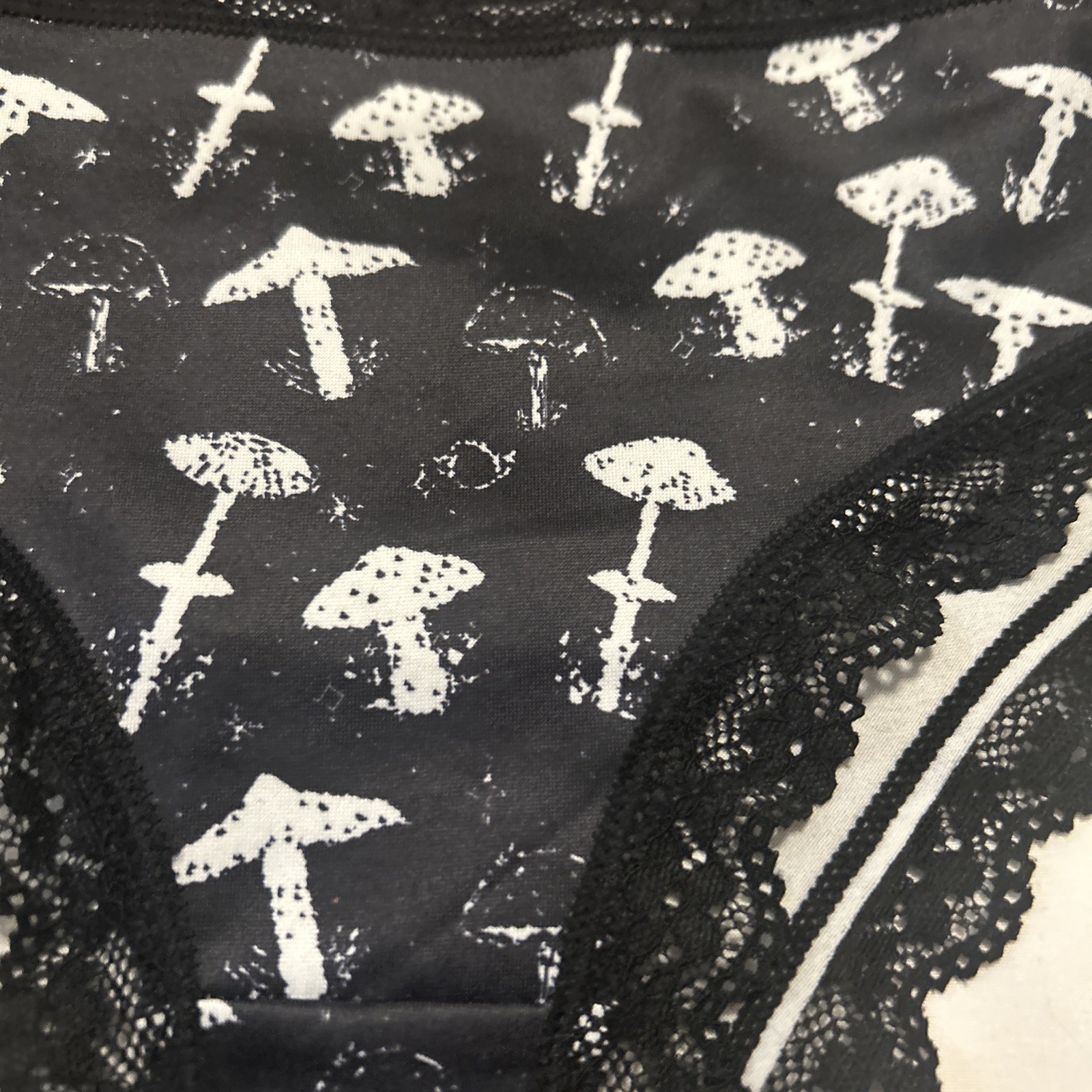 Morvia 3pk lace trim goth Skater Emo Goth panties M Skull Mushrooms Floral New