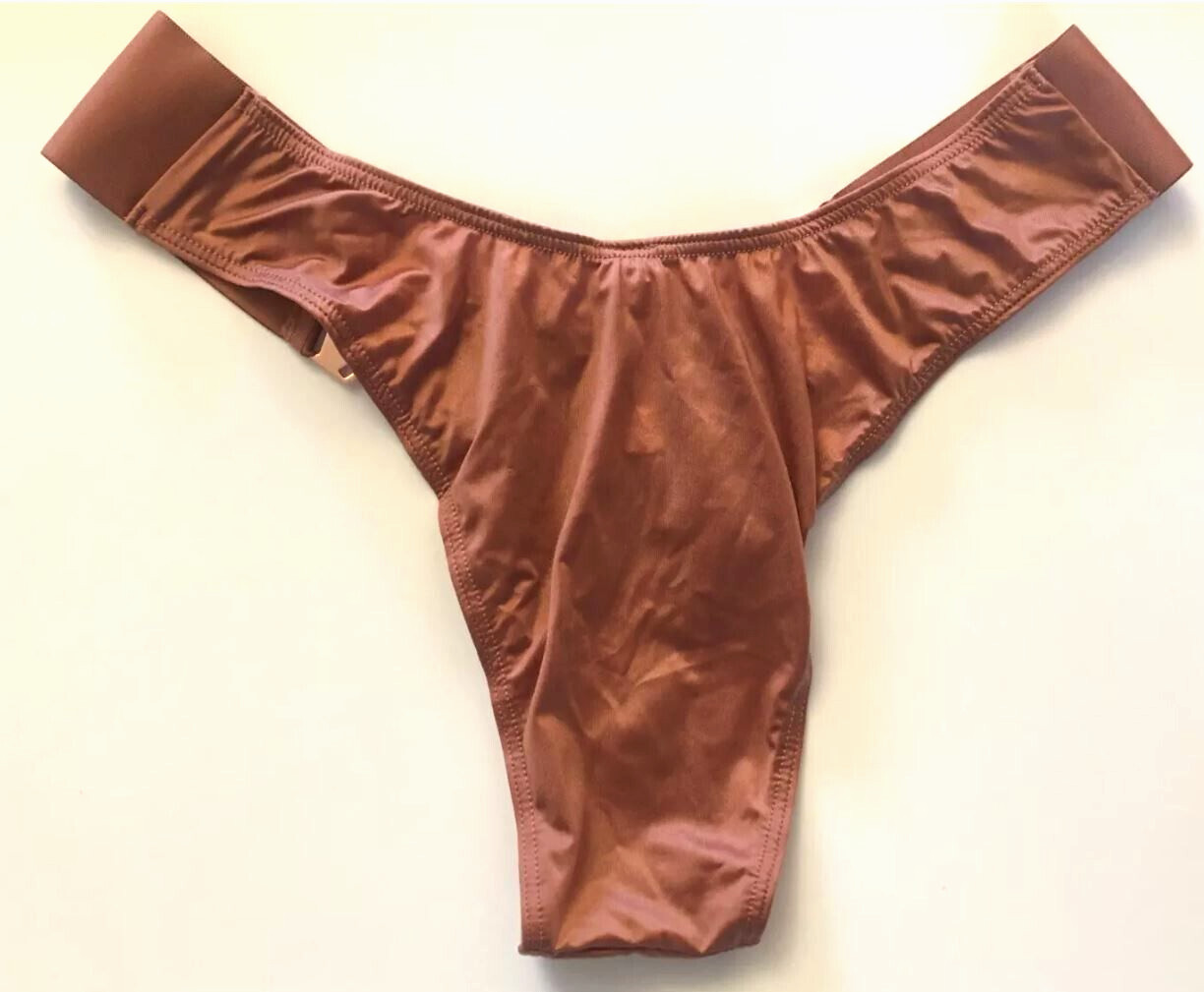 Victoria’s Secret Very Sexy Clay Bombshell Sparkly Gold V Brazilian Panties SZ S