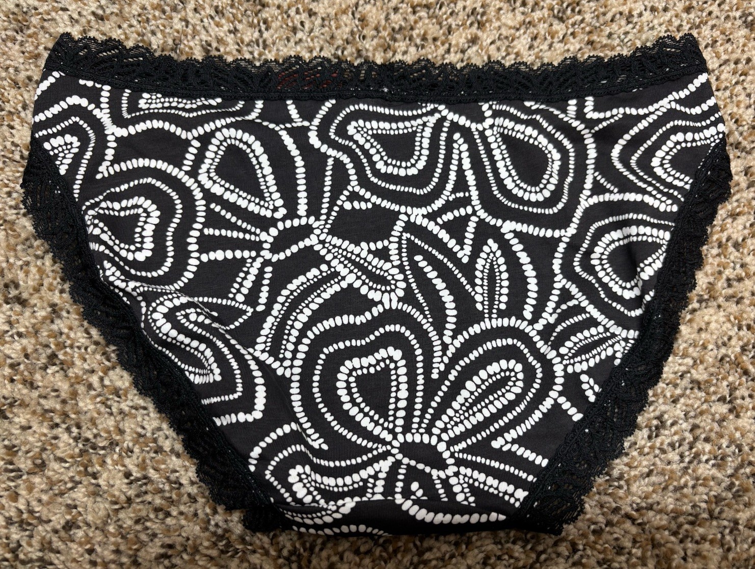 Auden Black & White Cotton Blend Bikini Panty. Size: XS (0-2).