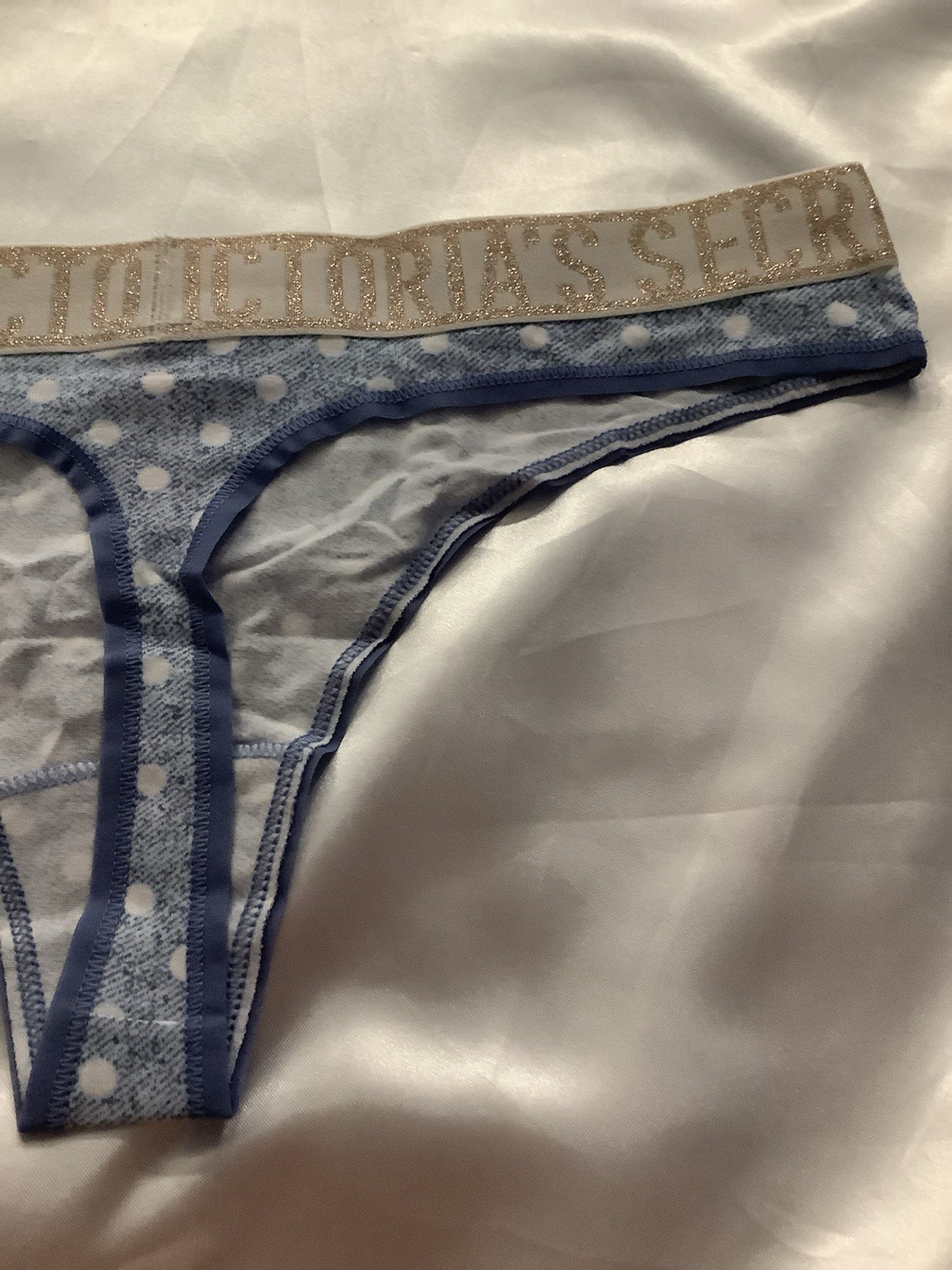 Victoria’s Secret PINK Women’s Thong Panties Blue Polka Dot Gold Glitter 1pk L