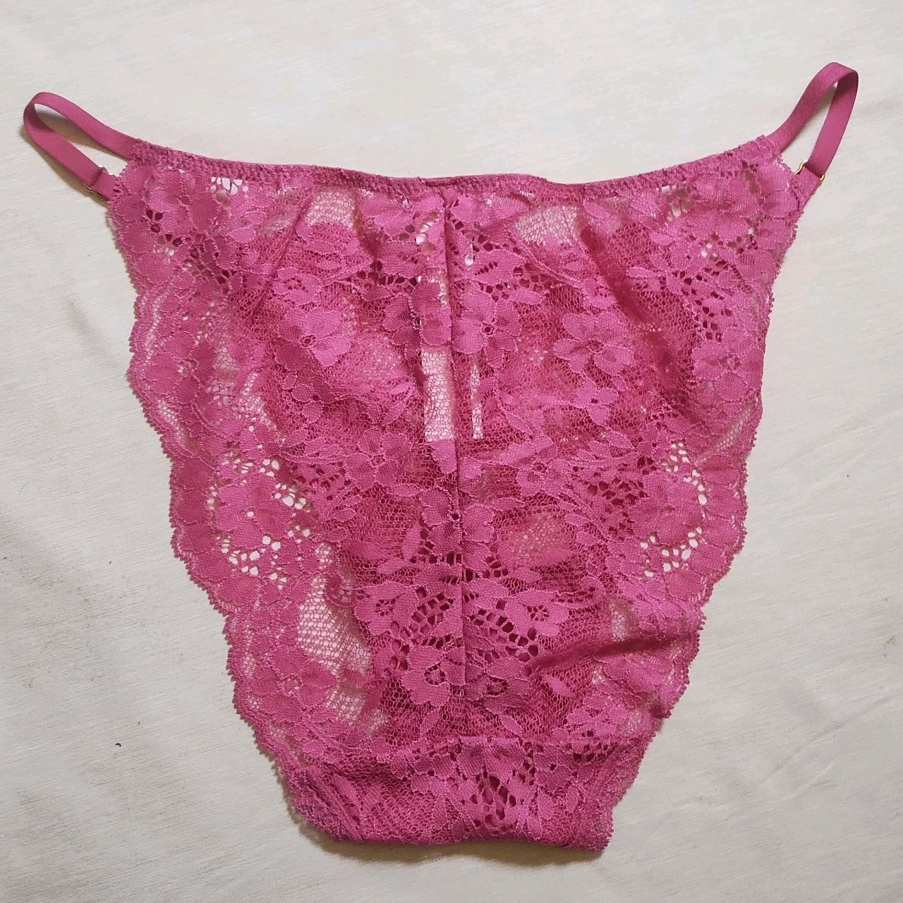 Victoria’s Secret Lace and Mesh Bikini Panties 2 Pairs Size Large NWT
