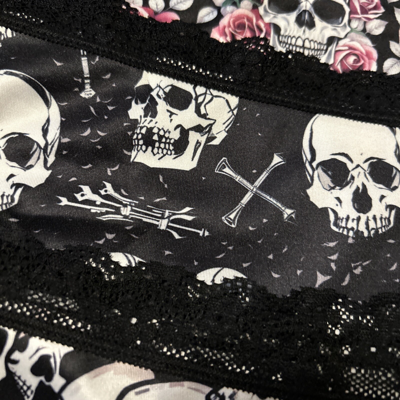 Morvia 3pk lace trim Skater goth Emo panties S skulls Crown Lingerie Underwear