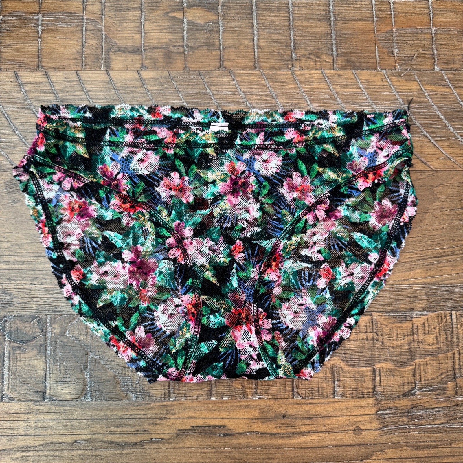 Victoria’s Secret Panty Size XS The Lacie Lace Bikini Panty Tropical Spring