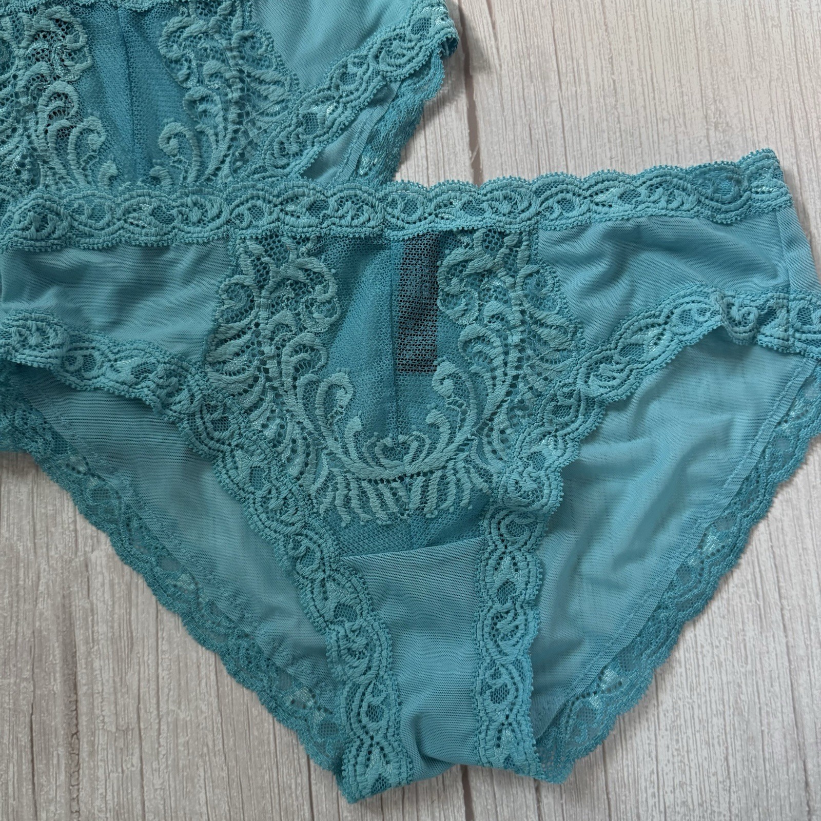 Feathers Hipster Briefs Natori L
