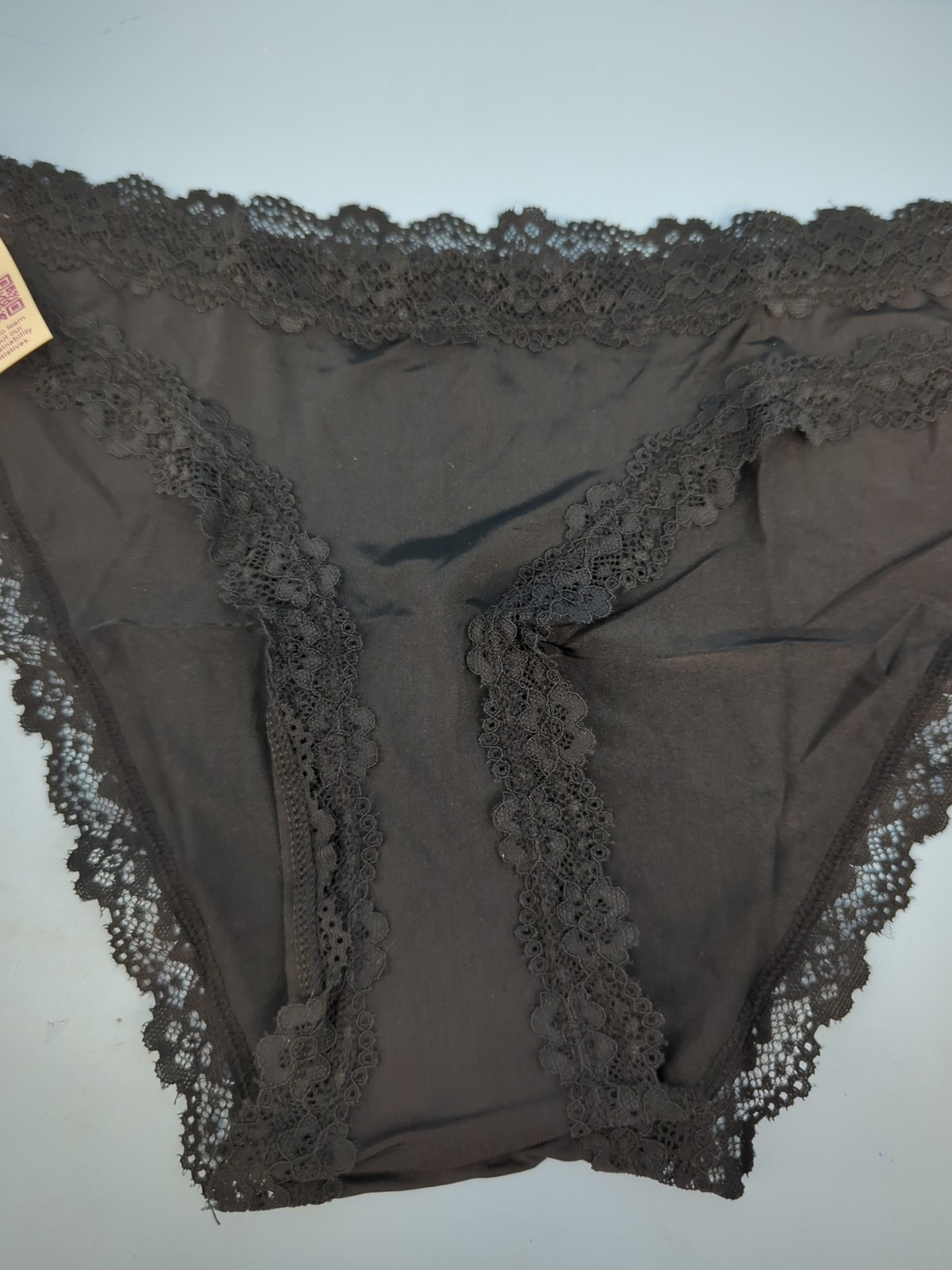 Adore Me Amara Thong With Lace Trim Waistband And Leg line Pantie Large Black