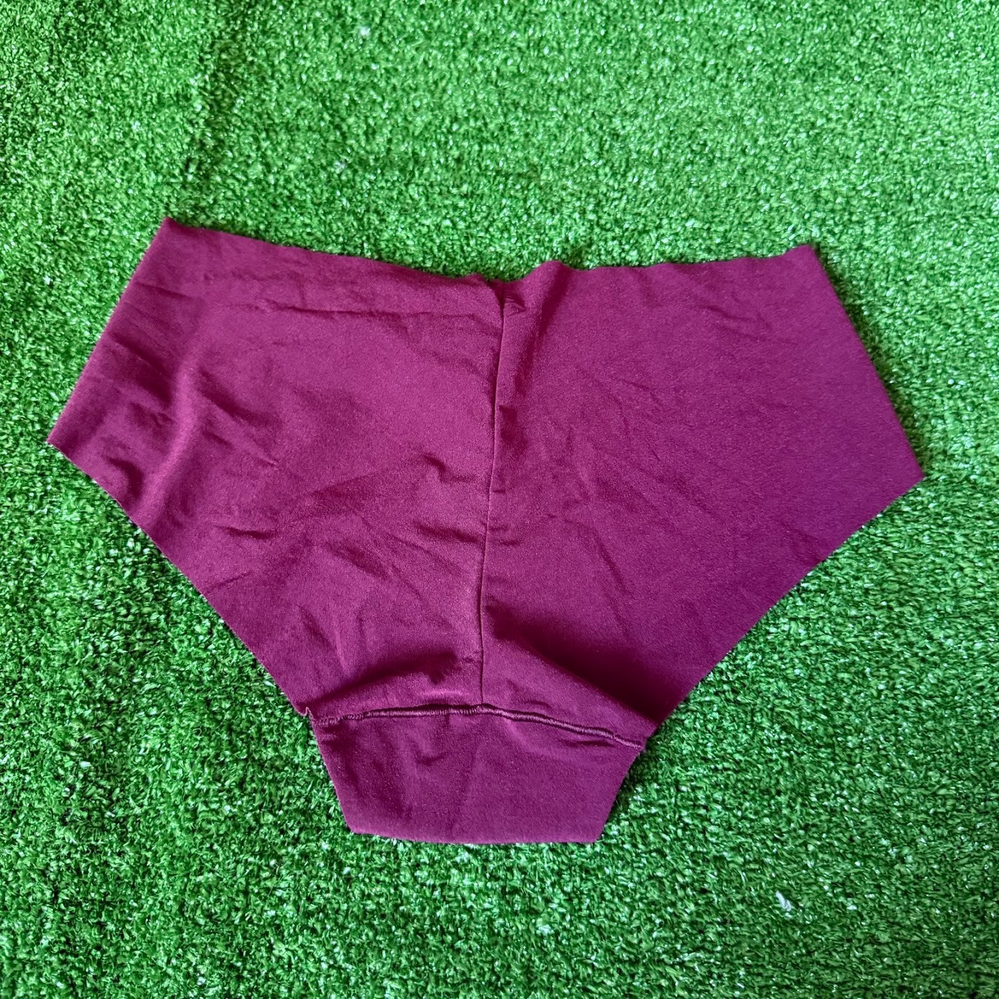 Victoria’s Secret Highugger Hipster Lighweight Bonded Burgundy Panty Size S NEW