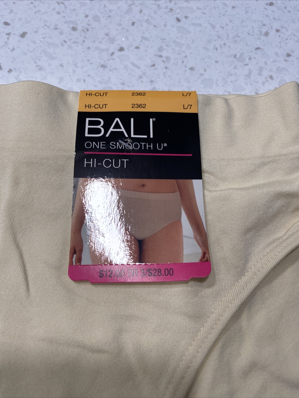 New Bali One Smooth U Hipster Panty Smoothing Tagless Panties Large 7 Nude Beige