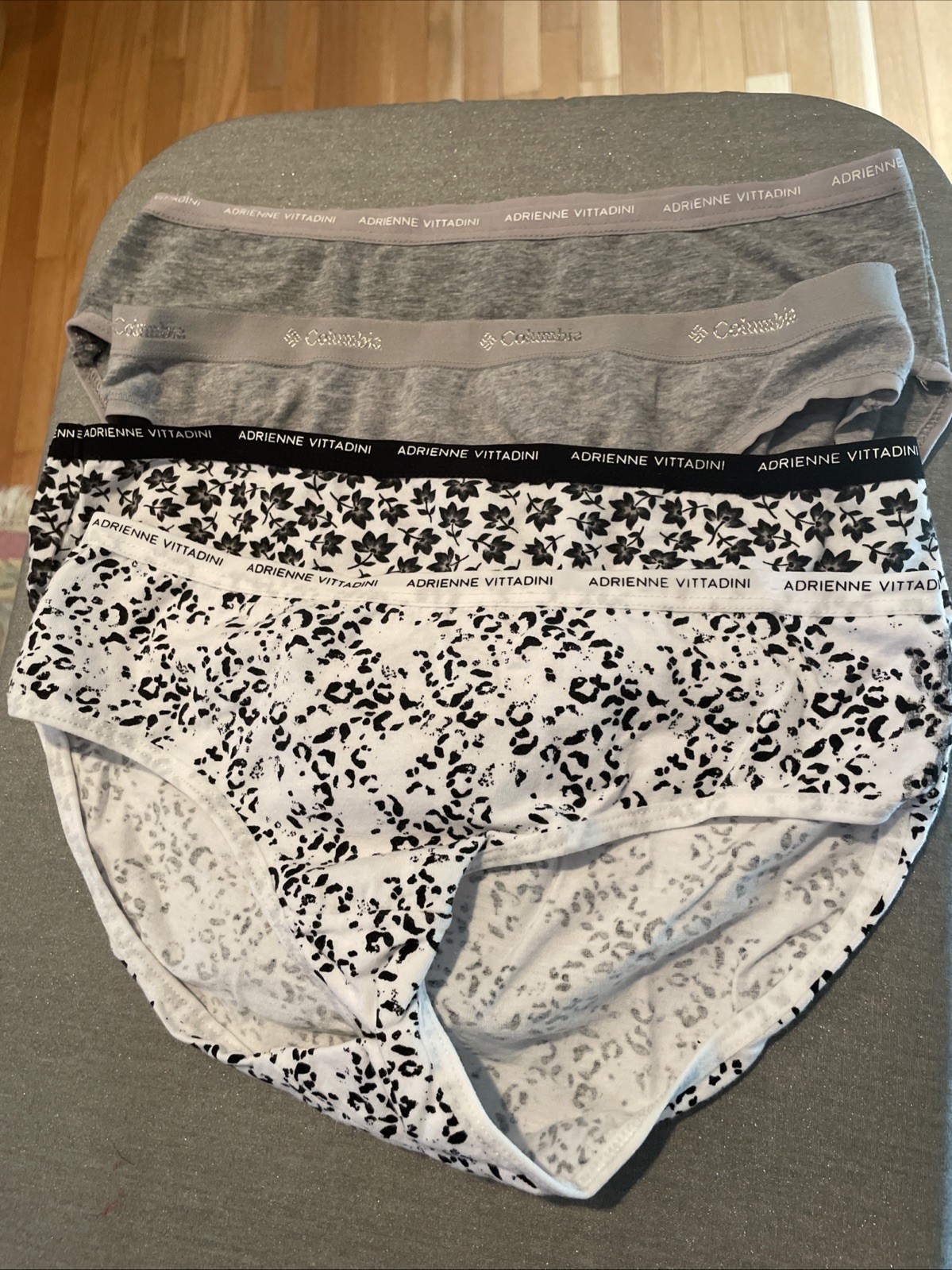 Lot Of 4 Women’s Size Small NEW Underwear – 3 ADRIENNE VITTADINI & 1 Columbia
