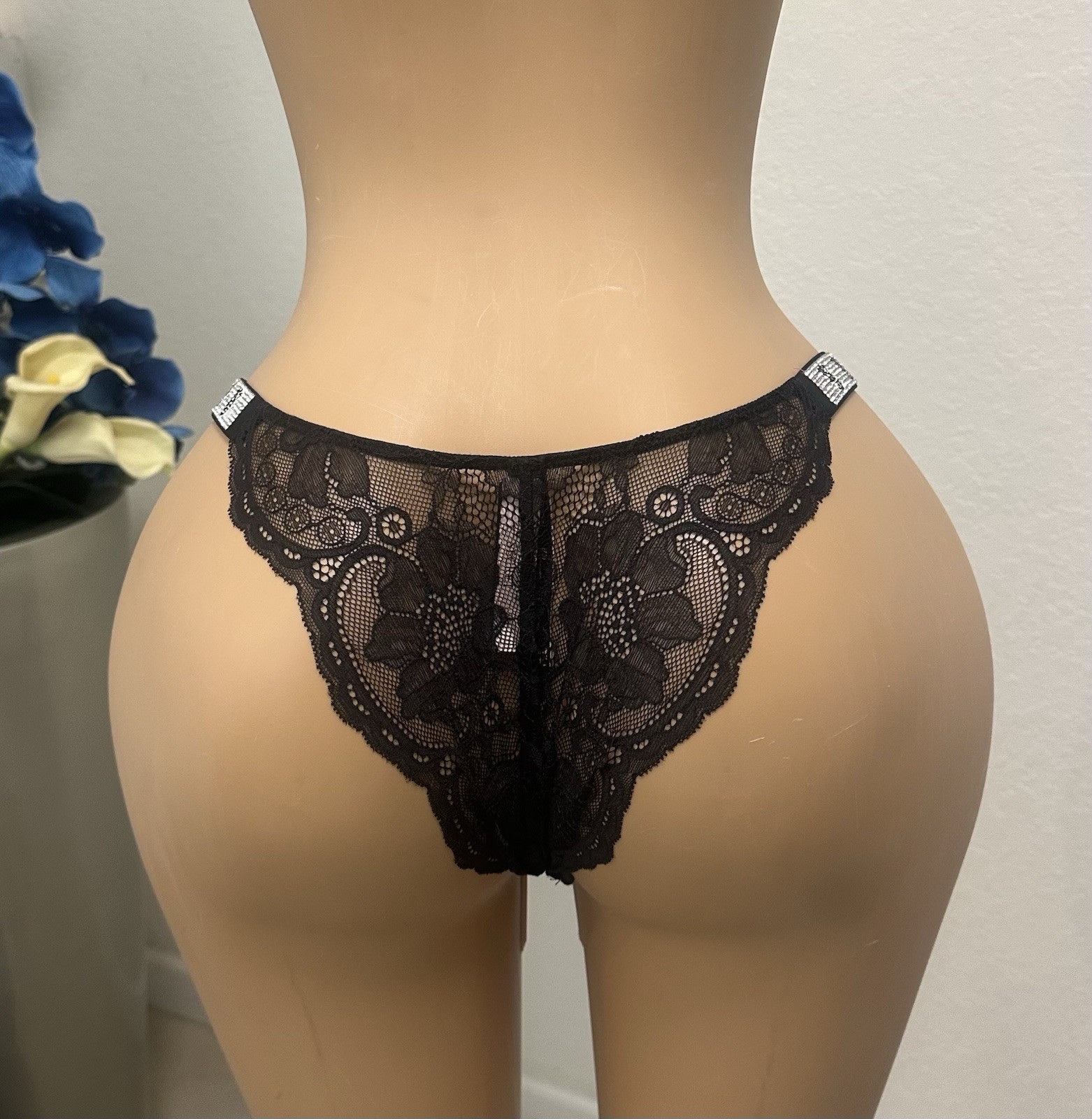 Victoria’s Secret Very Sexy Black Lace Brazilian Panty Rhinestone Straps M NWT