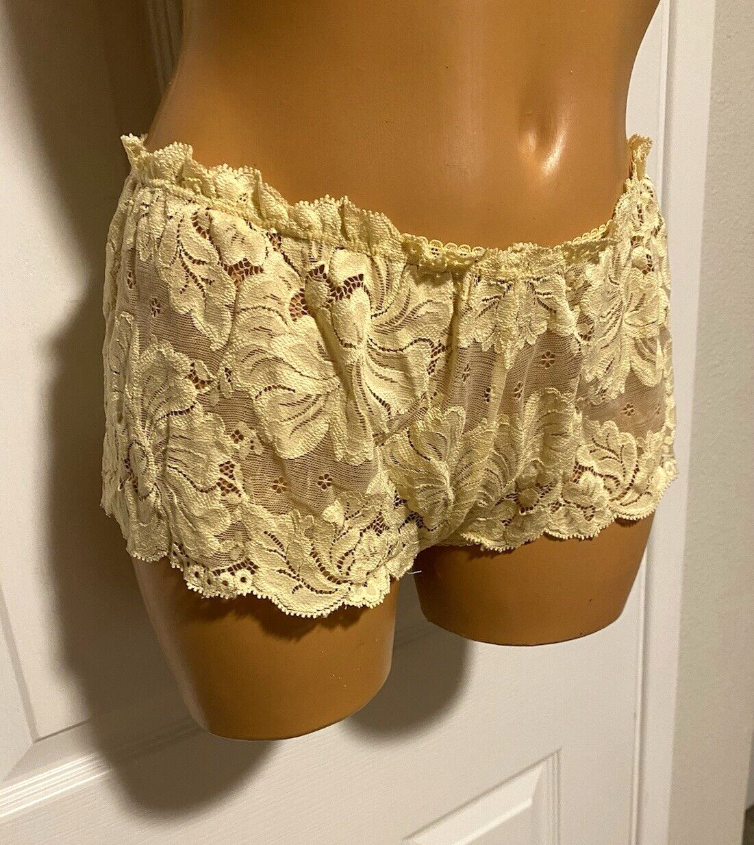 VTG Y2K DELICATES YELLOW STRETCHY LACE HIP HUGGER PANTIES SZ L