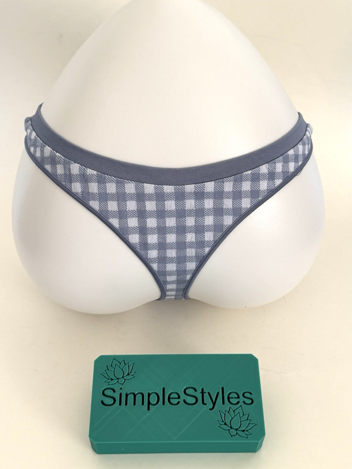 Victoria’s Secret Lavender Purple Gingham Seamless High Leg Thong Panty Sz M NWT