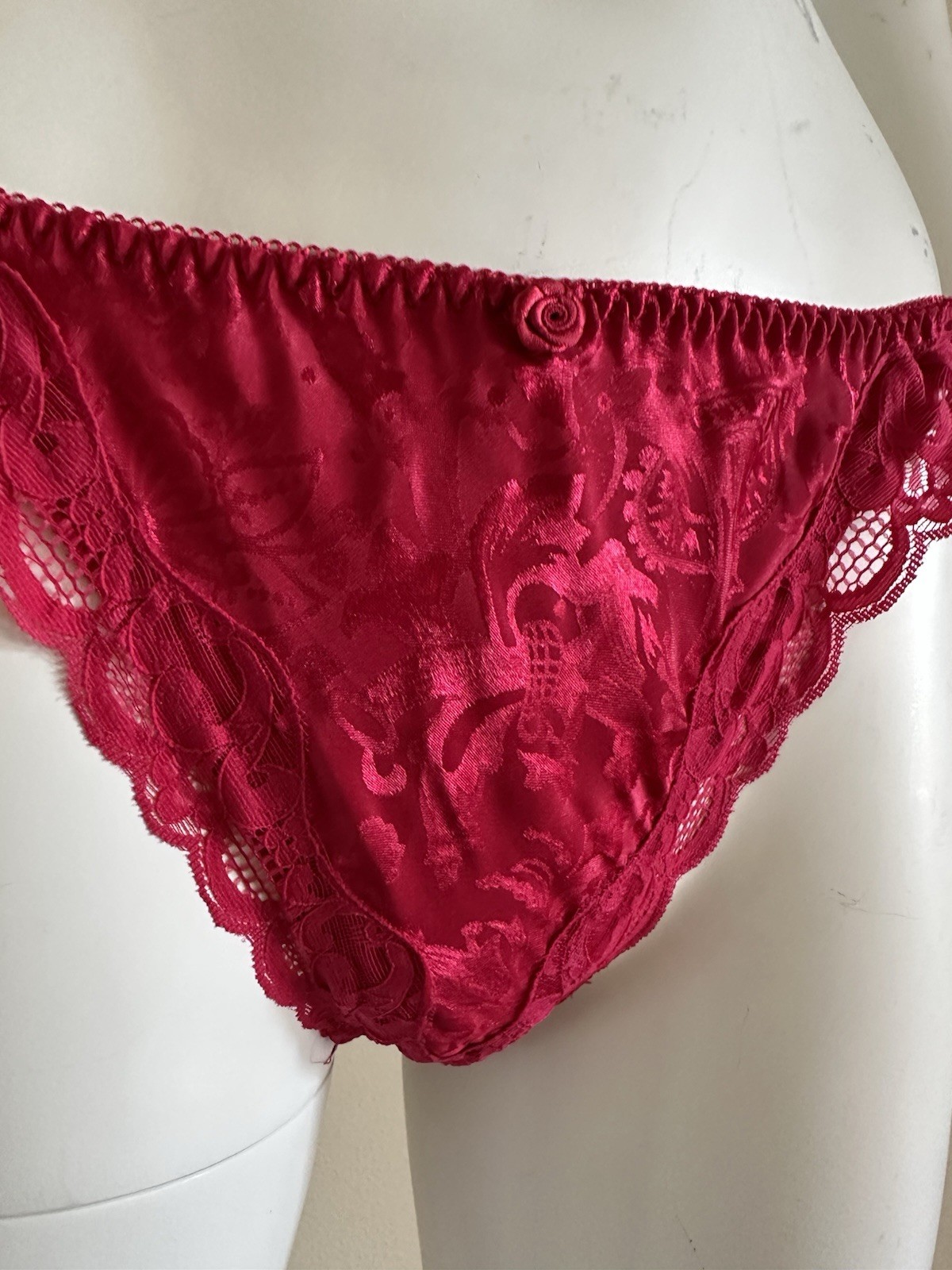 Victoria’s Secret Gold Label Red Satin Jacquard Bikini Panties Lace Trim Rose M