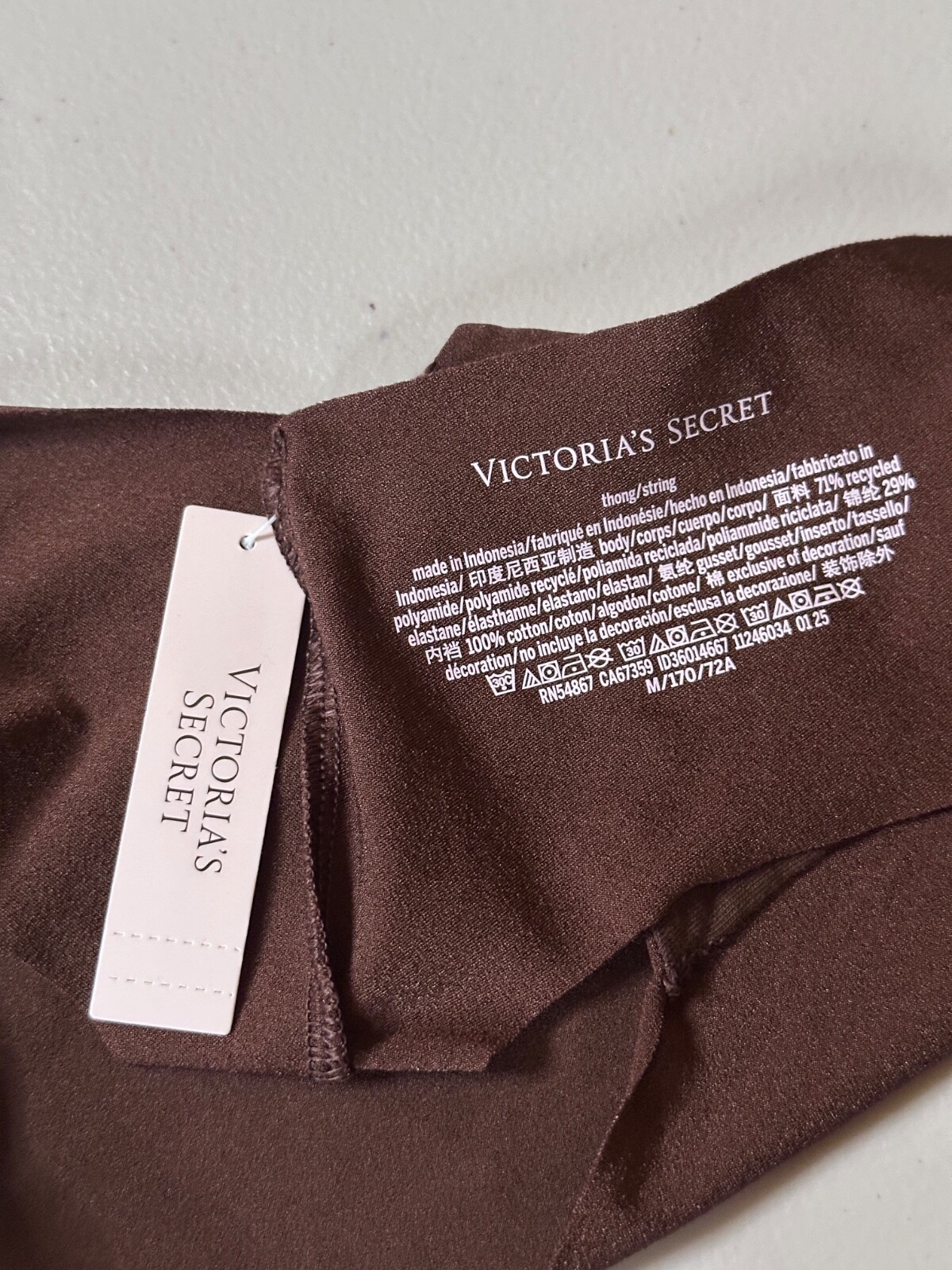 New Victoria’s Secret Panties Medium No Show Brown Seamless Thong / String