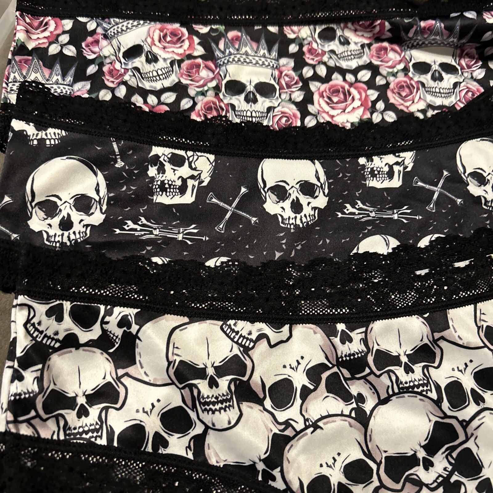 Morvia 3pk lace trim Skater goth Emo panties S skulls Crown Lingerie Underwear