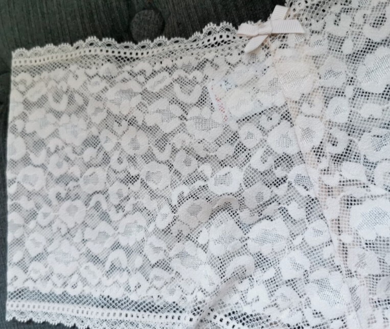 Next Beige Lacey Floral Shorts Size 12