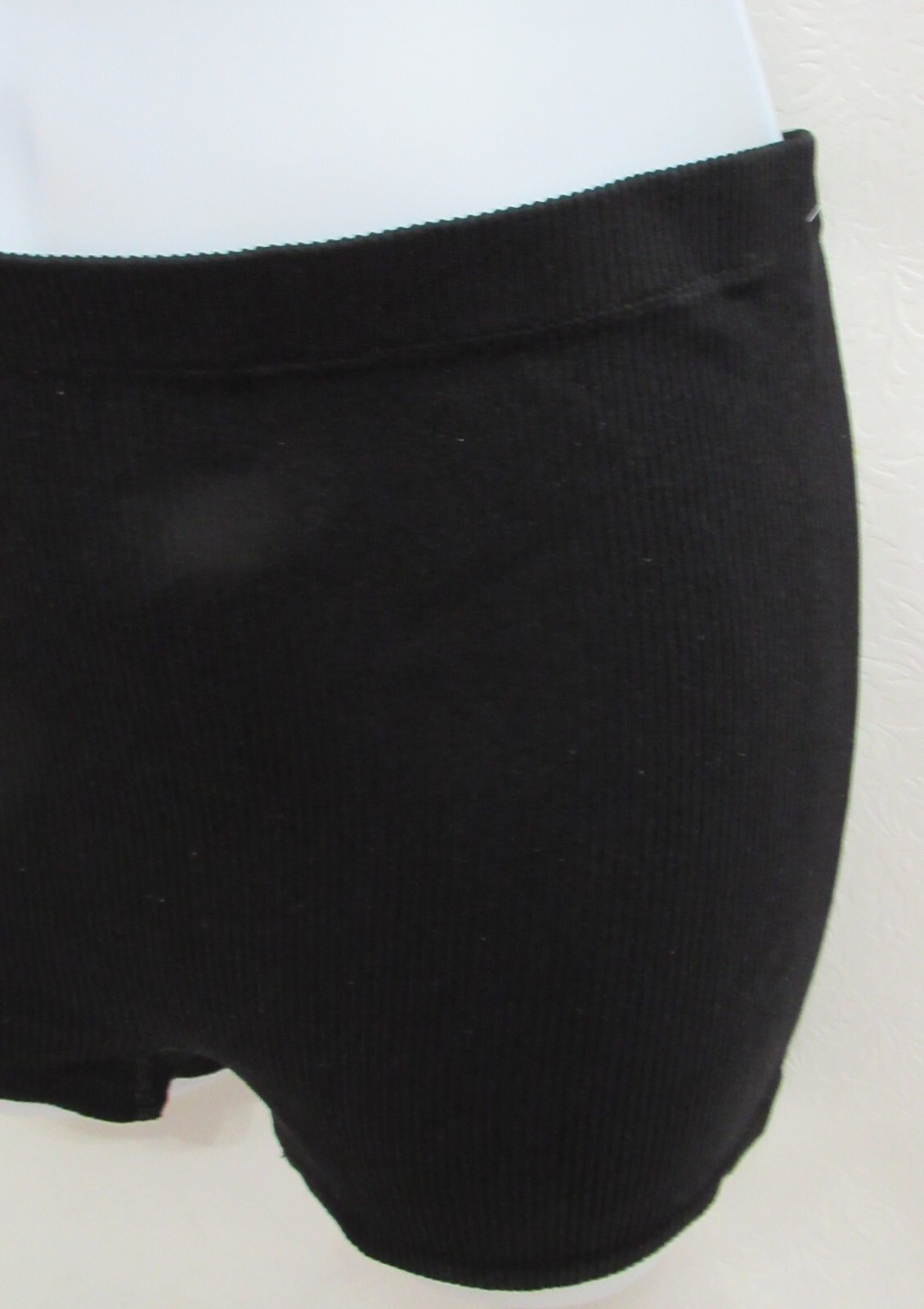 Old Navy Women’s Boyshort Panties Mid-Rise Seamless Underwear Black Size M / L