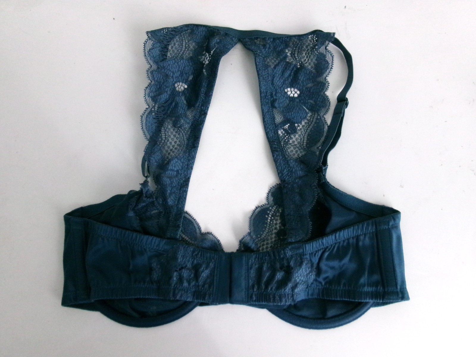 NWOT EVE’S TEMPTATION UNDERWIRE FLORAL LACE BRA/PANTIES 2PC NAVY